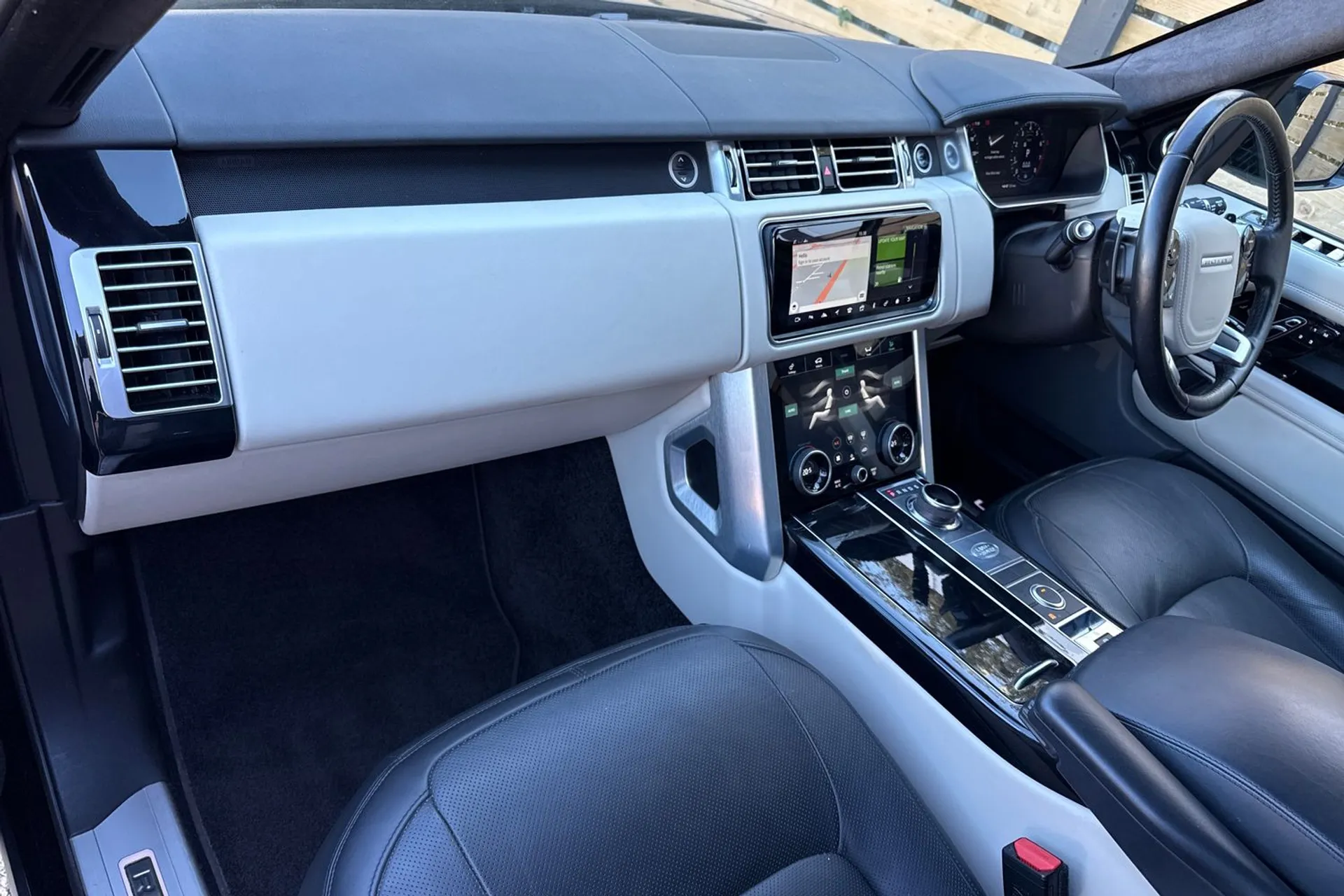 LAND ROVER RANGE ROVER thumbnail image number 29