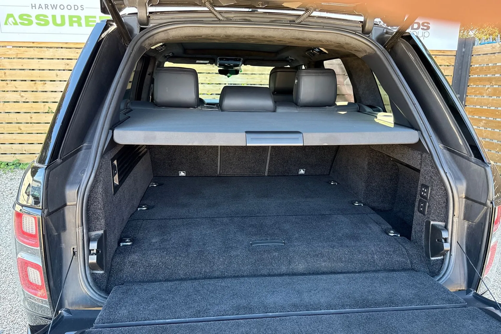 LAND ROVER RANGE ROVER thumbnail image number 21