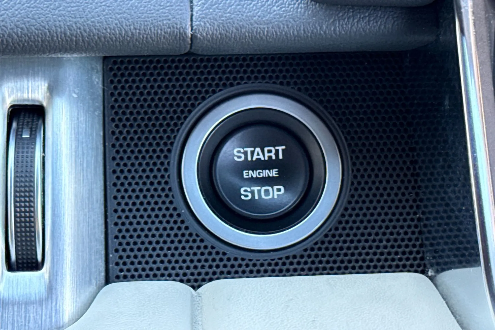 LAND ROVER RANGE ROVER thumbnail image number 54