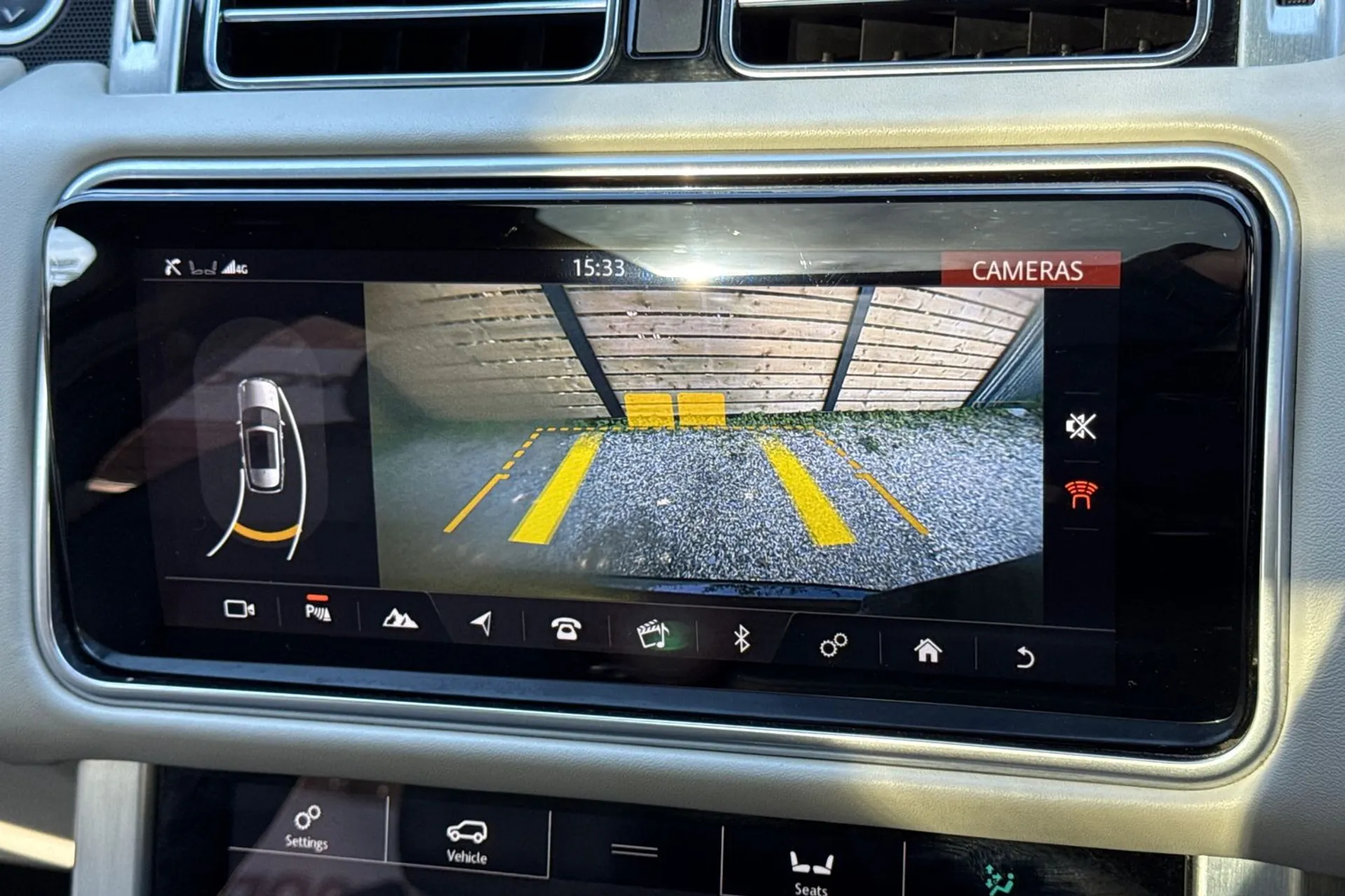 LAND ROVER RANGE ROVER thumbnail image number 4