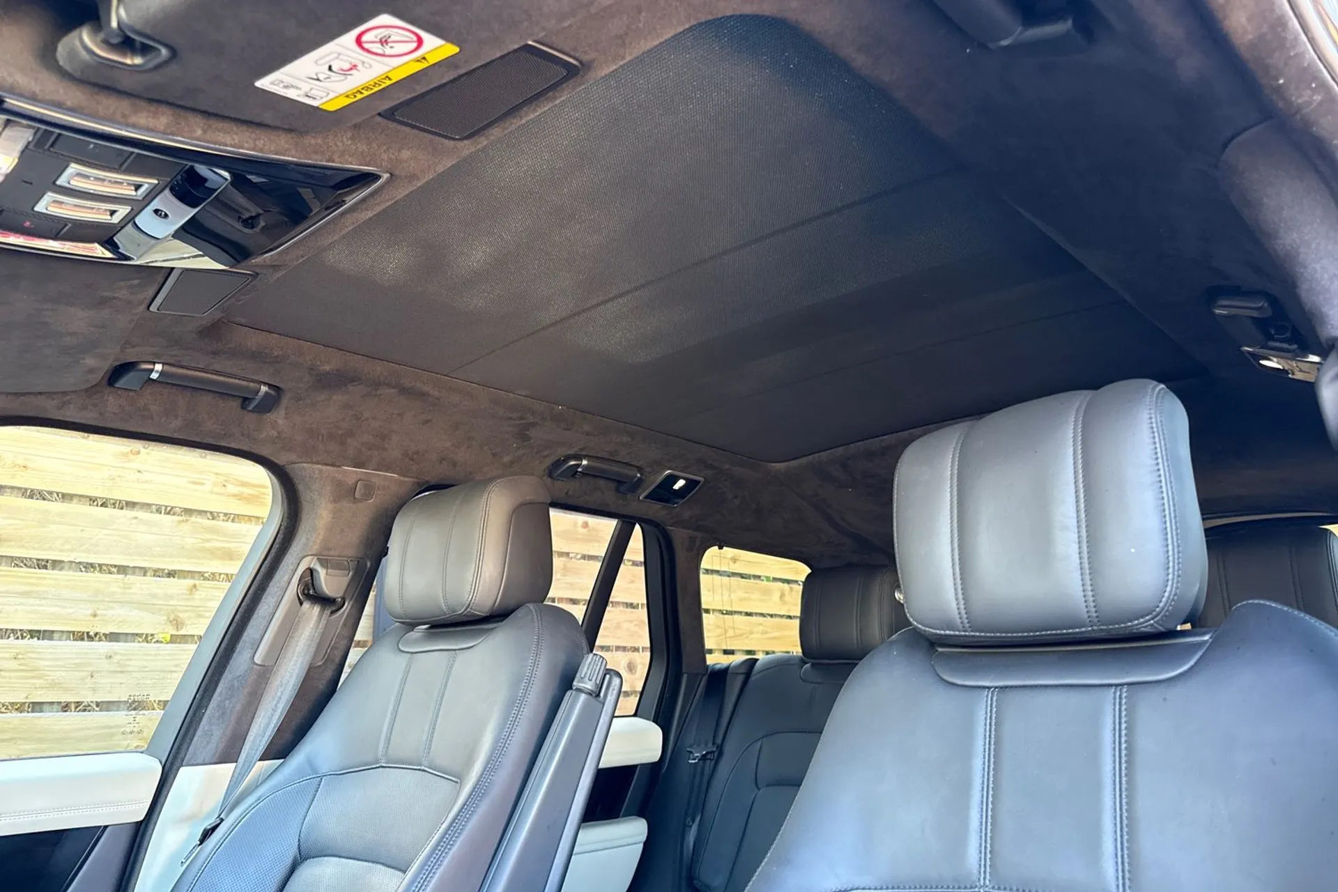 LAND ROVER RANGE ROVER thumbnail image number 32