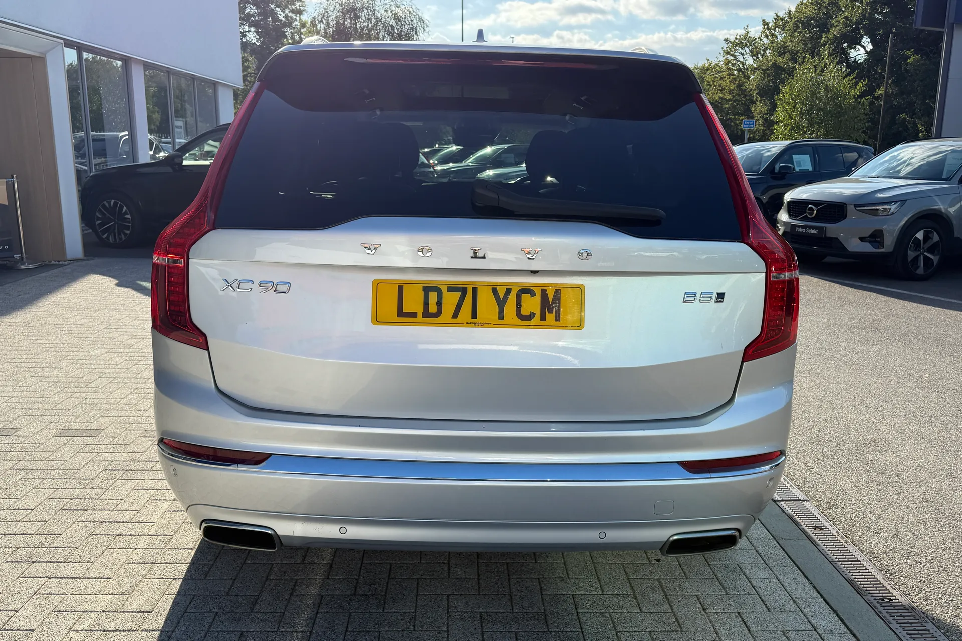 Volvo XC90 thumbnail image number 12