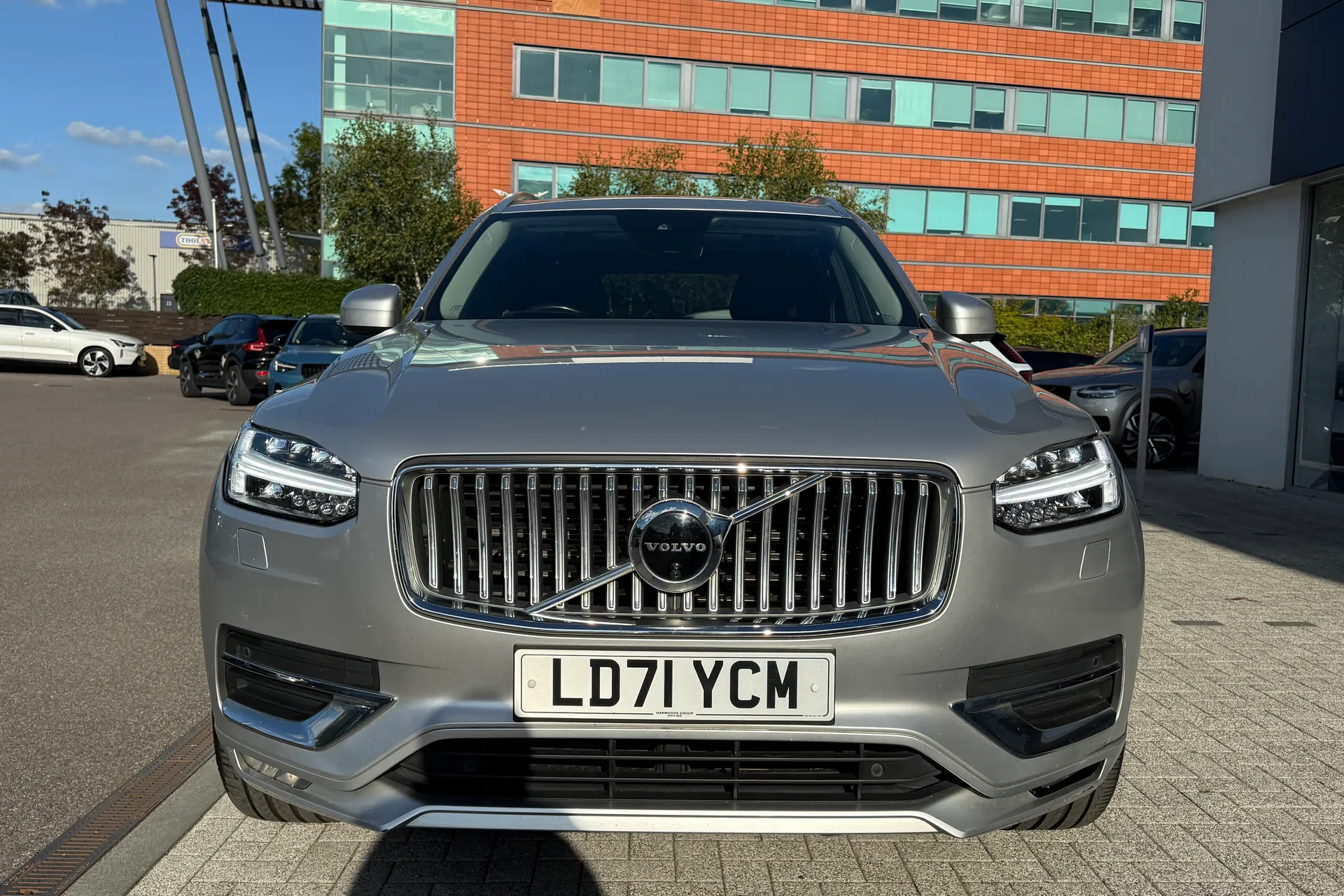 Volvo XC90 thumbnail image number 16