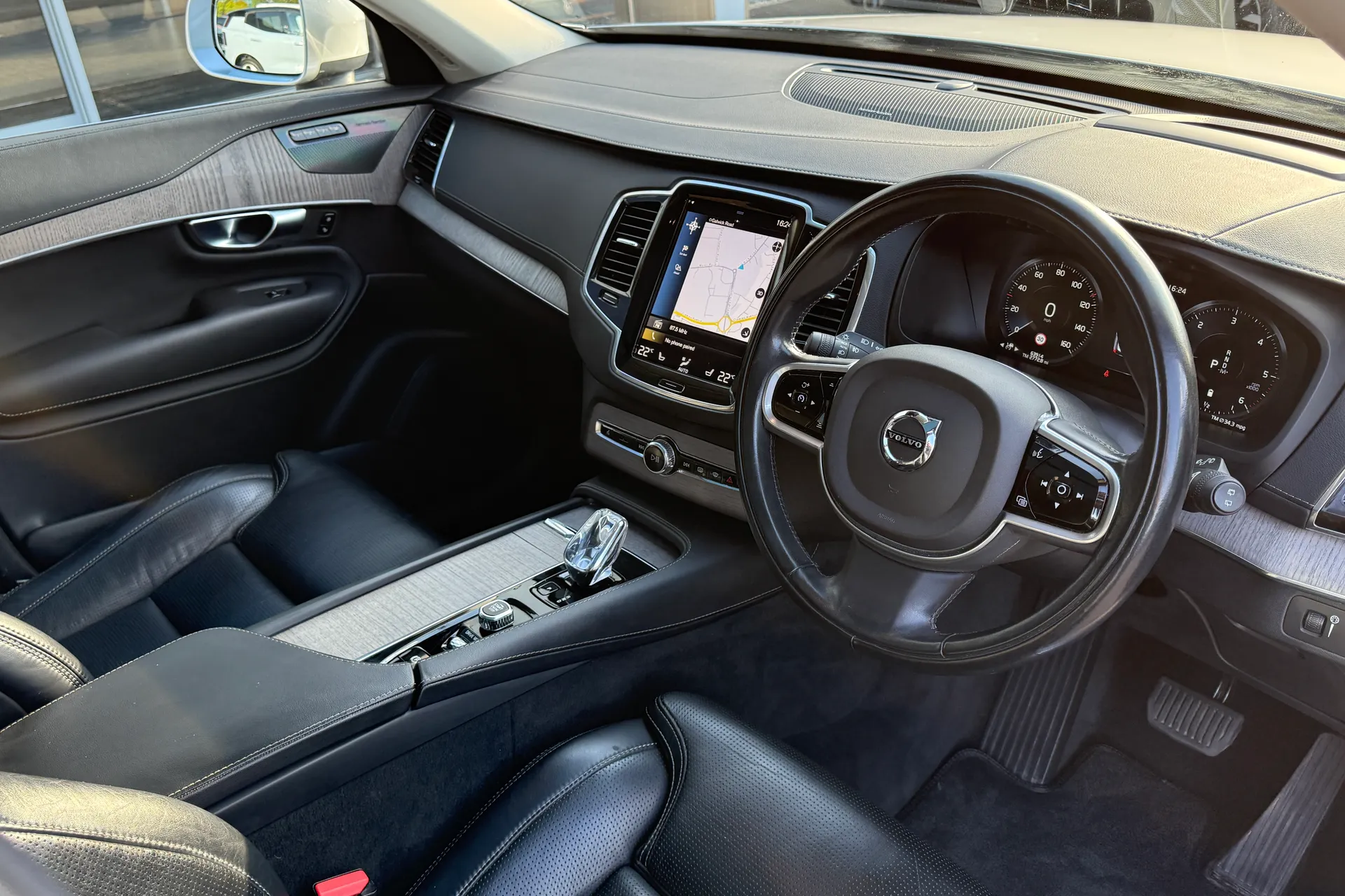 Volvo XC90 thumbnail image number 6