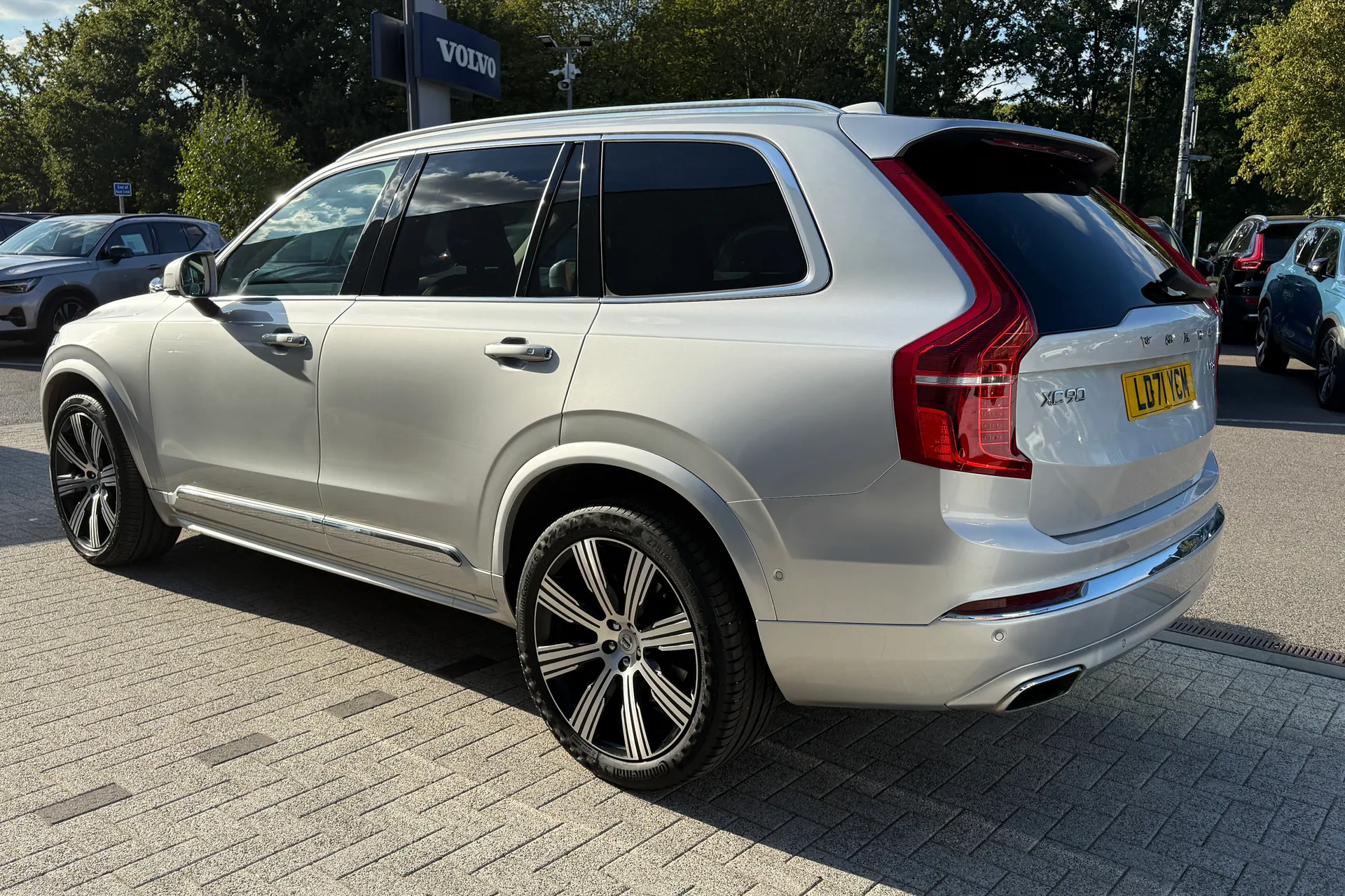 Volvo XC90 thumbnail image number 13