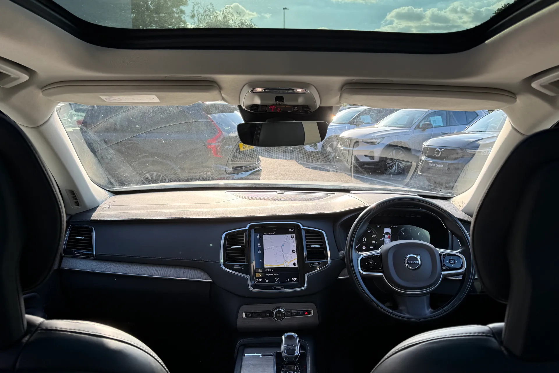 Volvo XC90 thumbnail image number 3