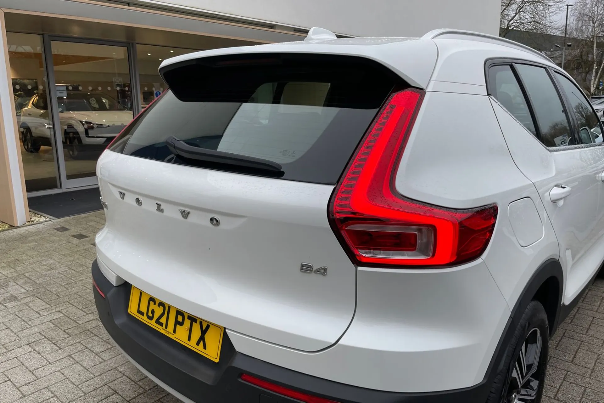 Volvo XC40 thumbnail image number 15