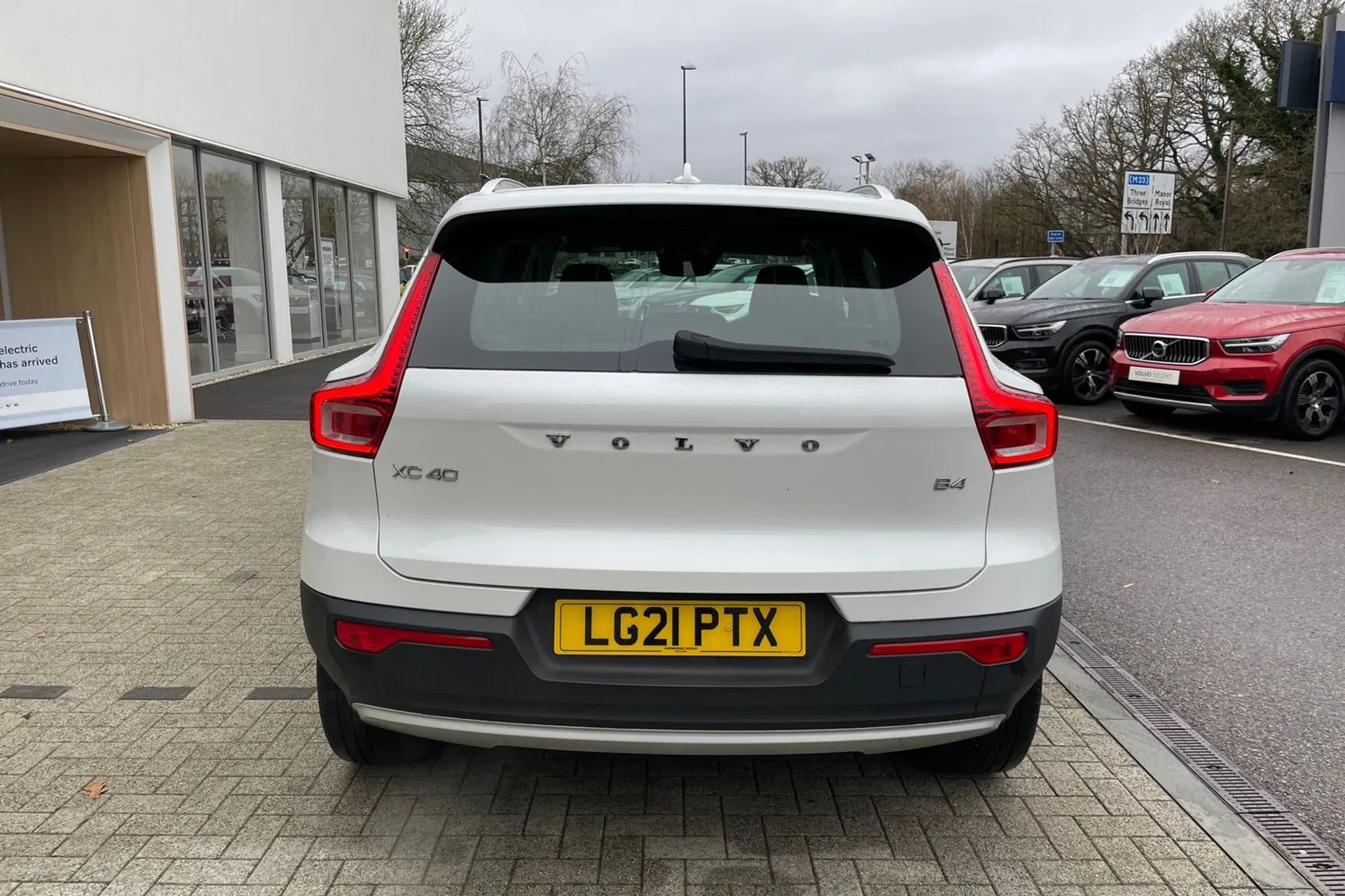 Volvo XC40 thumbnail image number 8