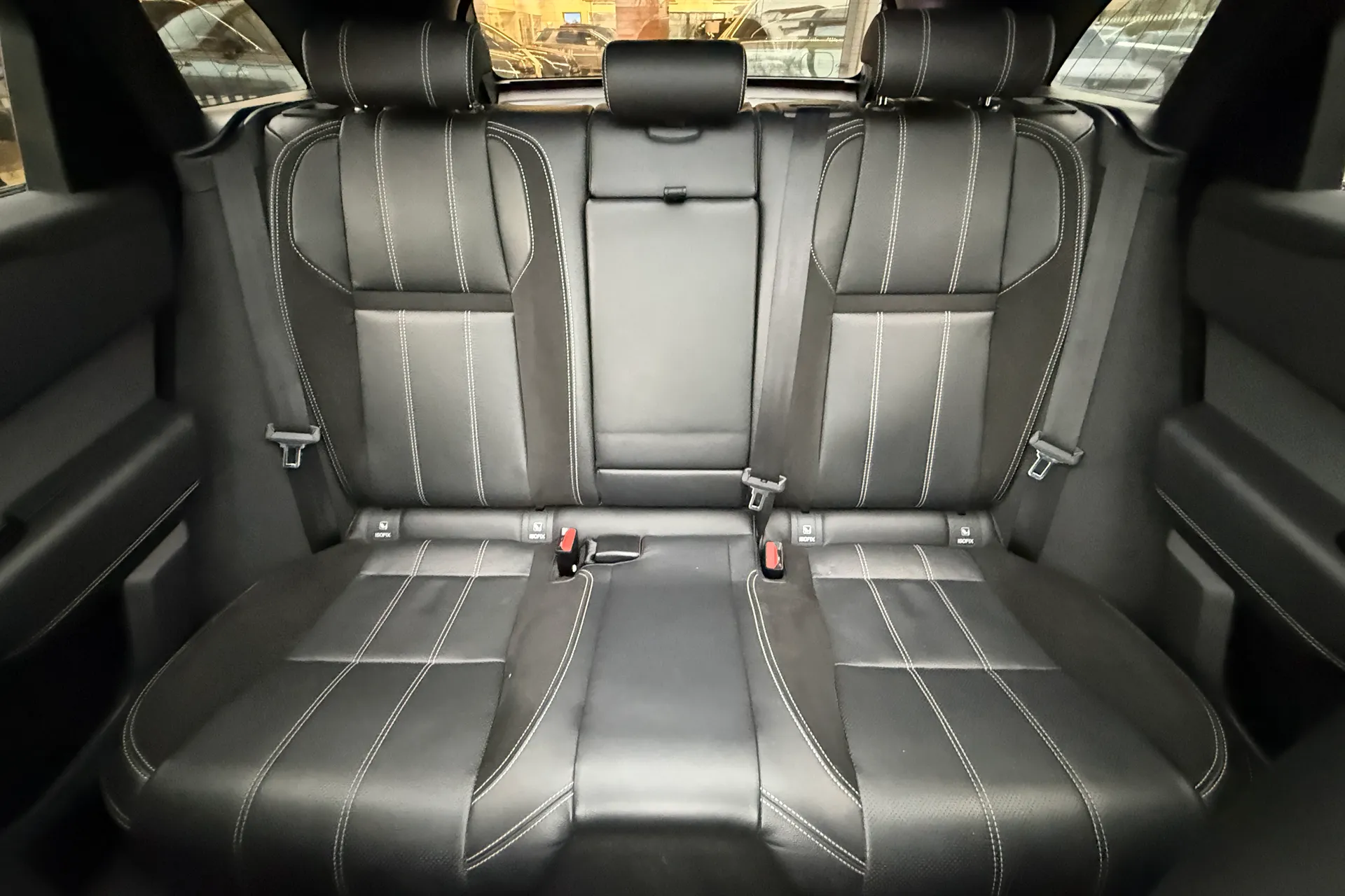 LAND ROVER RANGE ROVER VELAR thumbnail image number 11