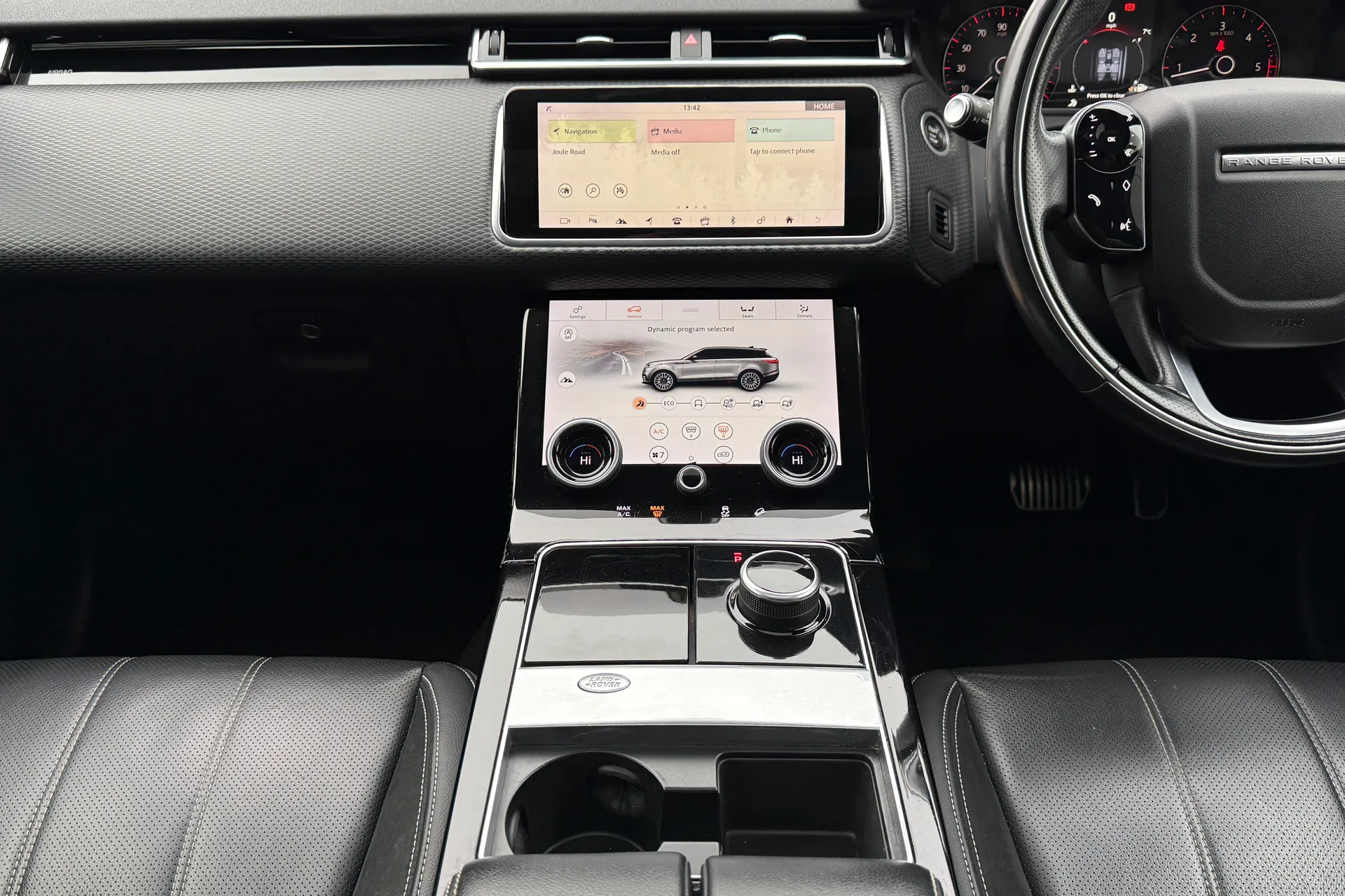 LAND ROVER RANGE ROVER VELAR thumbnail image number 15