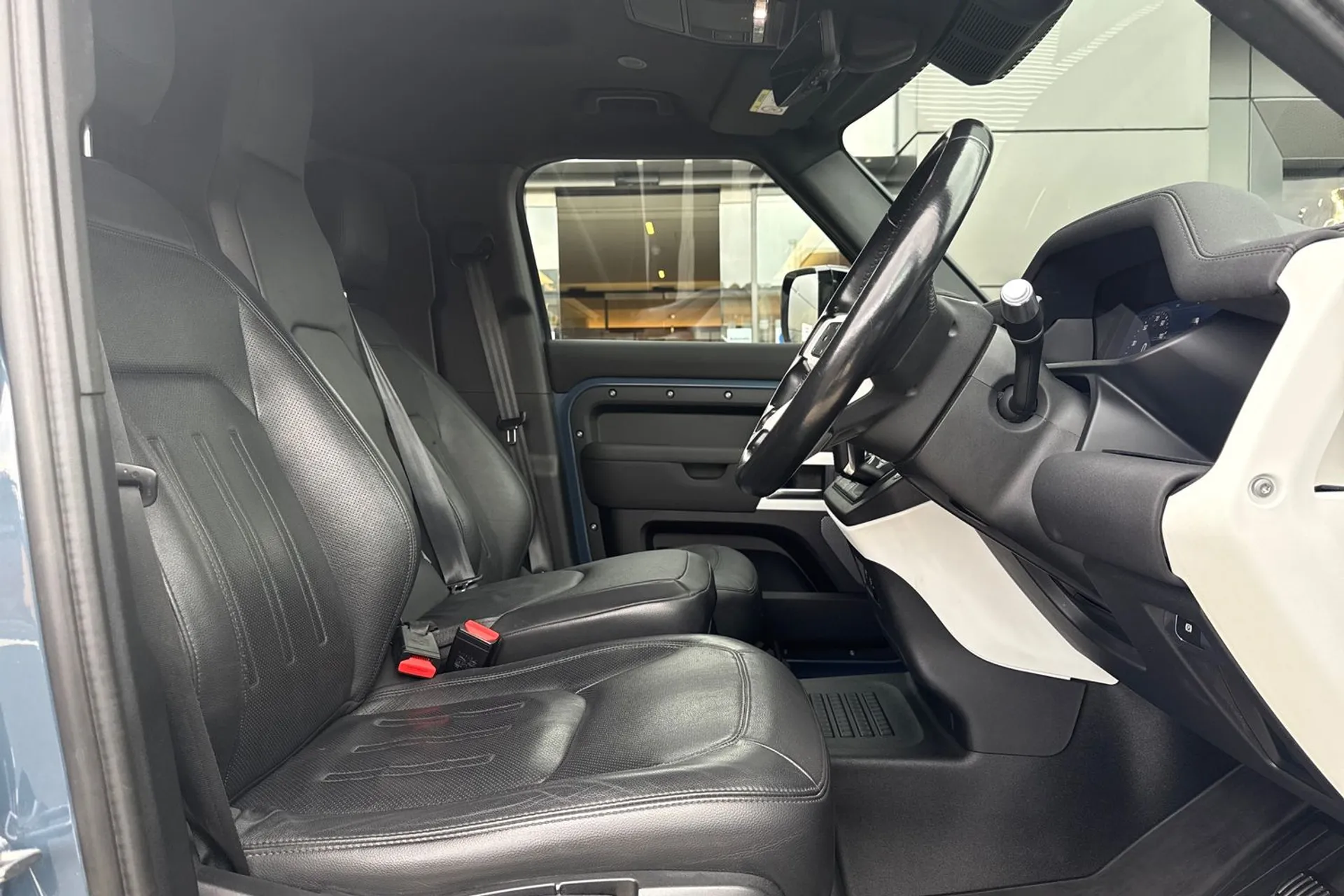 LAND ROVER DEFENDER thumbnail image number 19