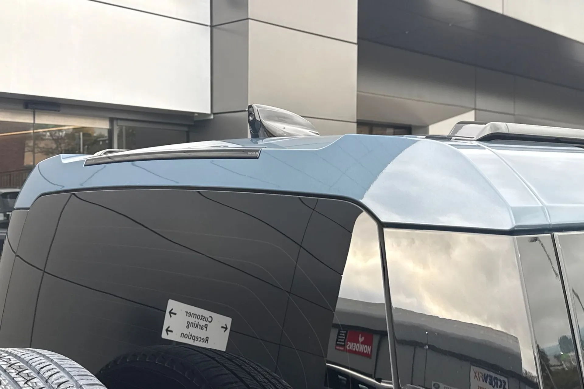 LAND ROVER DEFENDER thumbnail image number 23