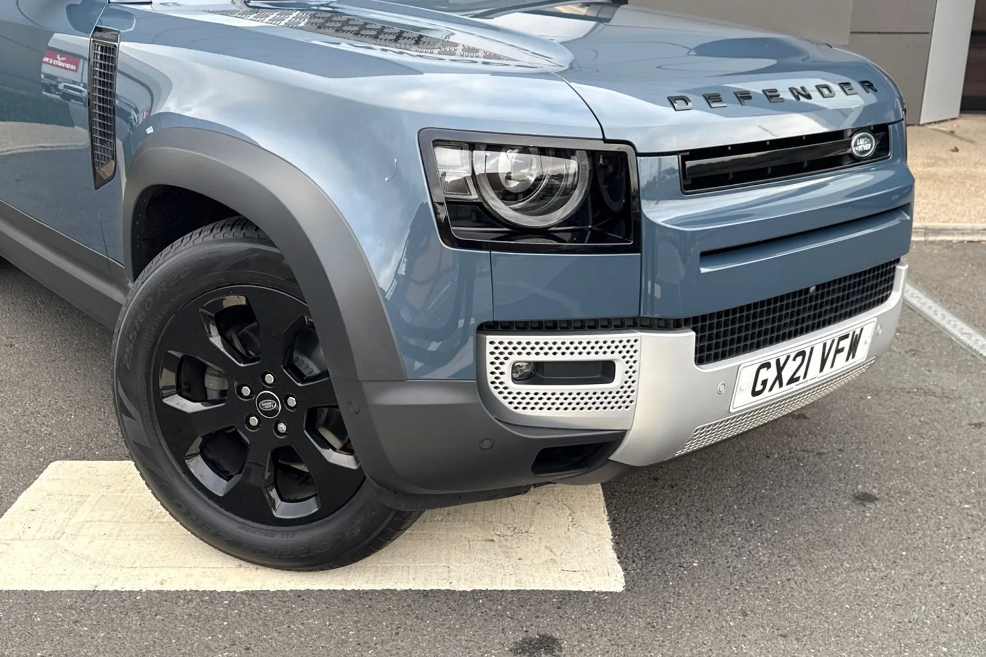 LAND ROVER DEFENDER thumbnail image number 16