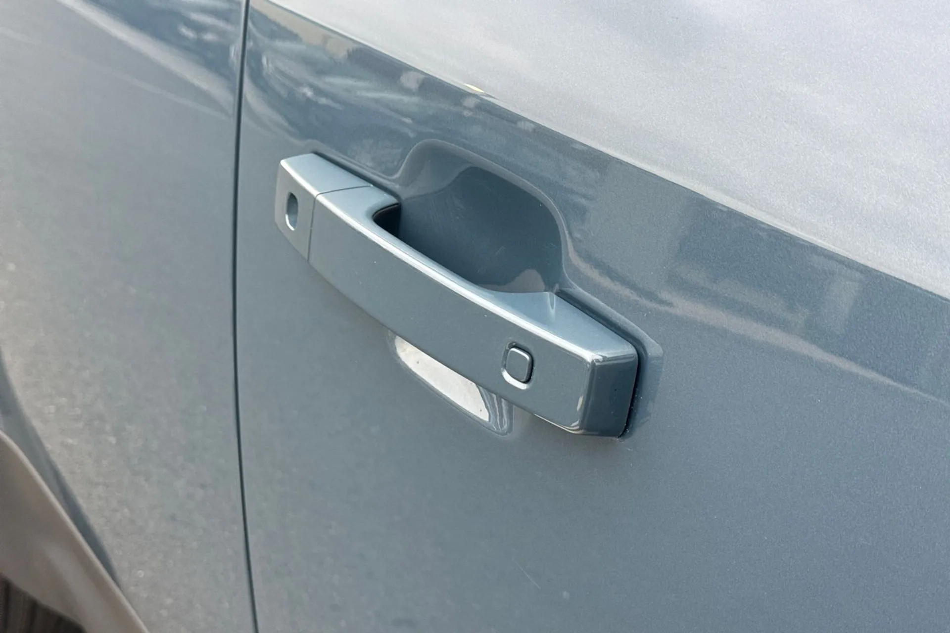 LAND ROVER DEFENDER thumbnail image number 24