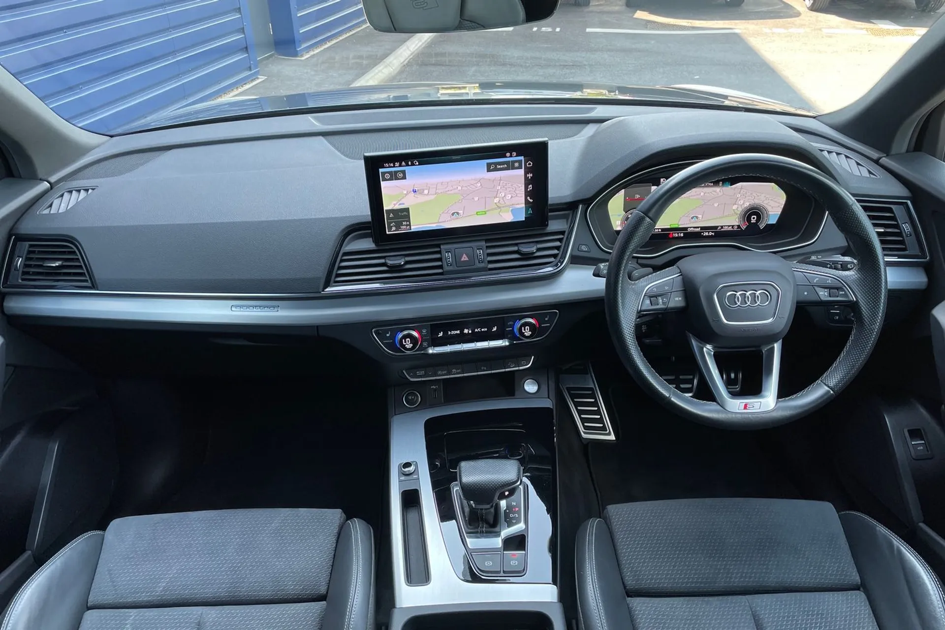Audi Q5 thumbnail image number 3