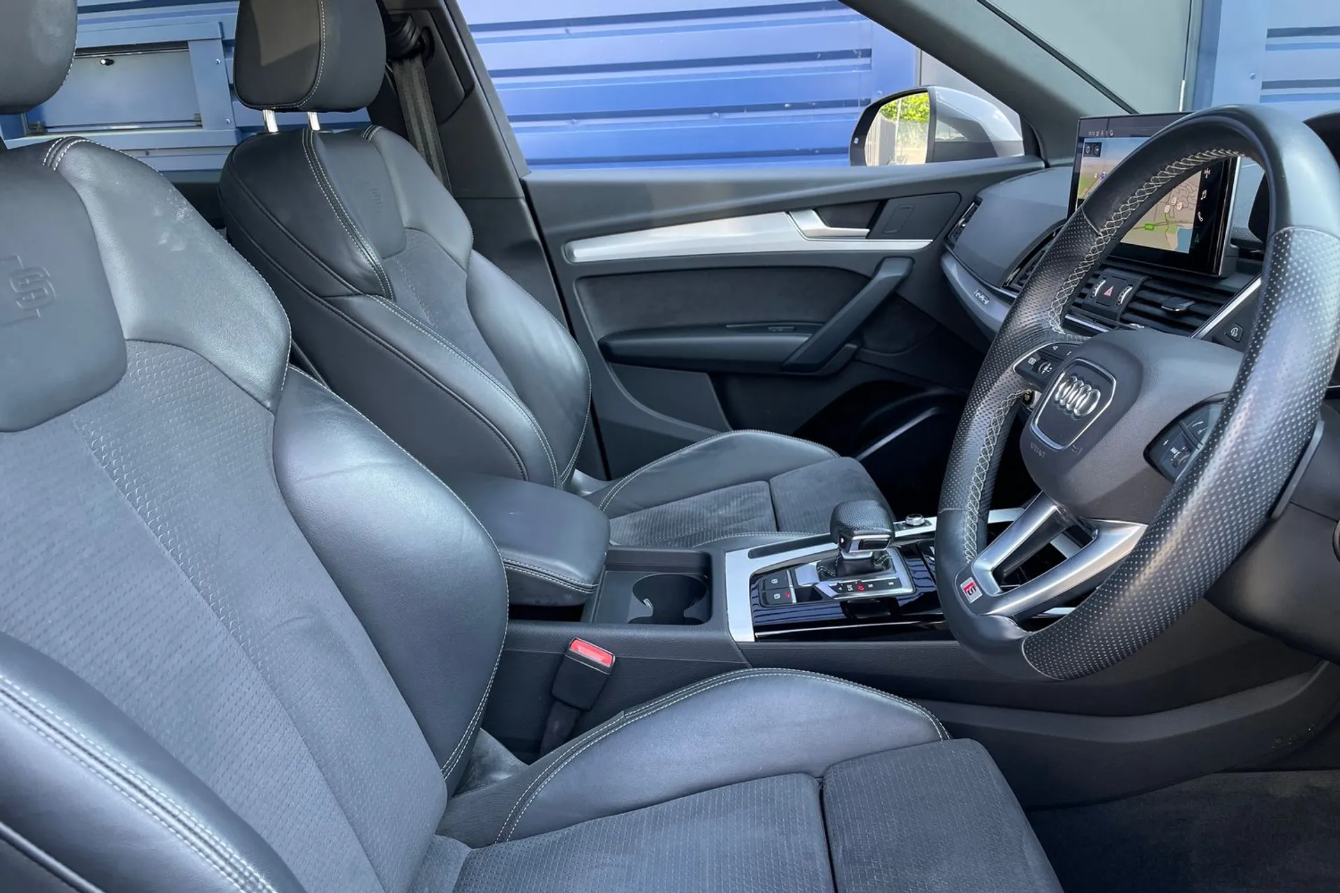 Audi Q5 thumbnail image number 25