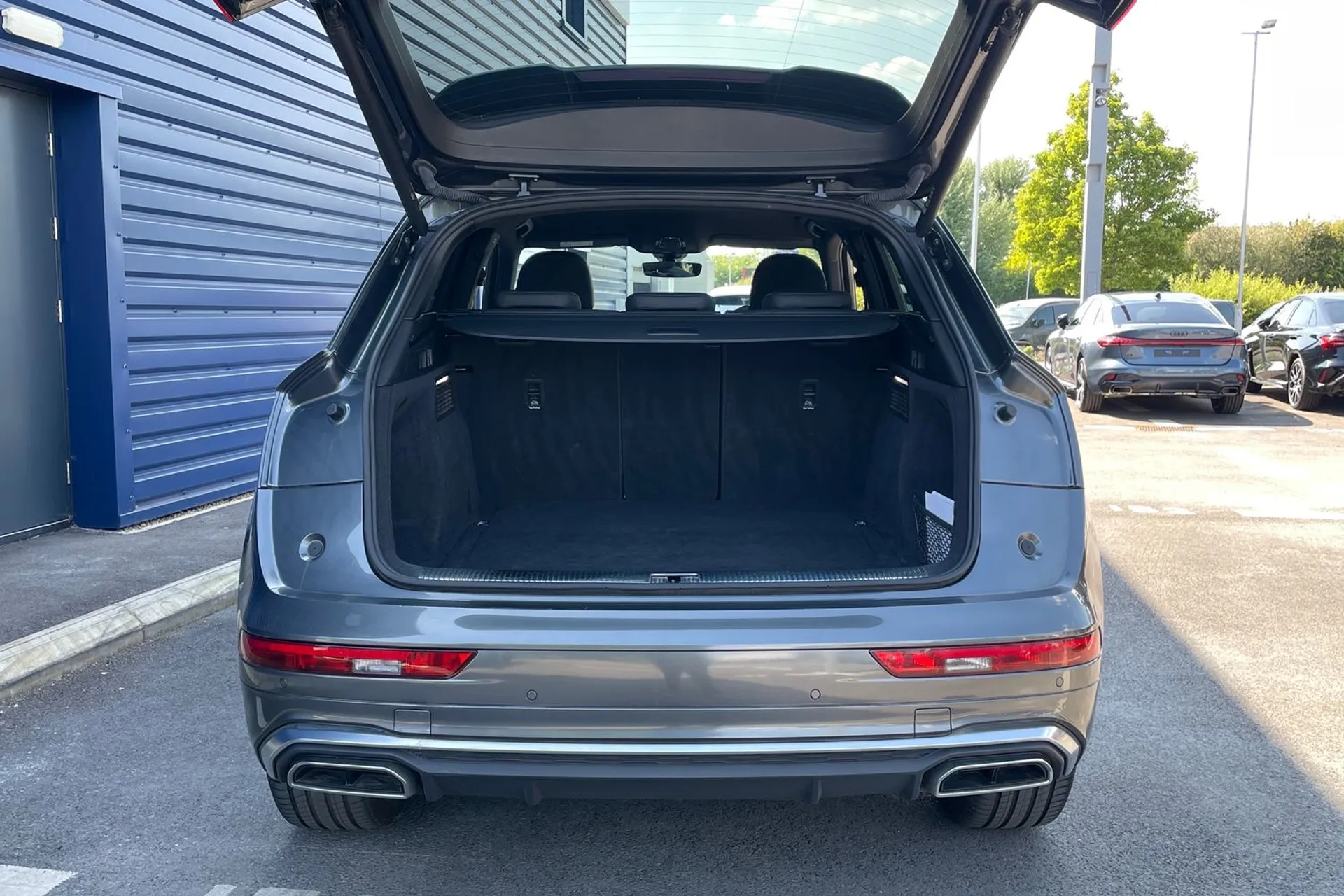 Audi Q5 thumbnail image number 19