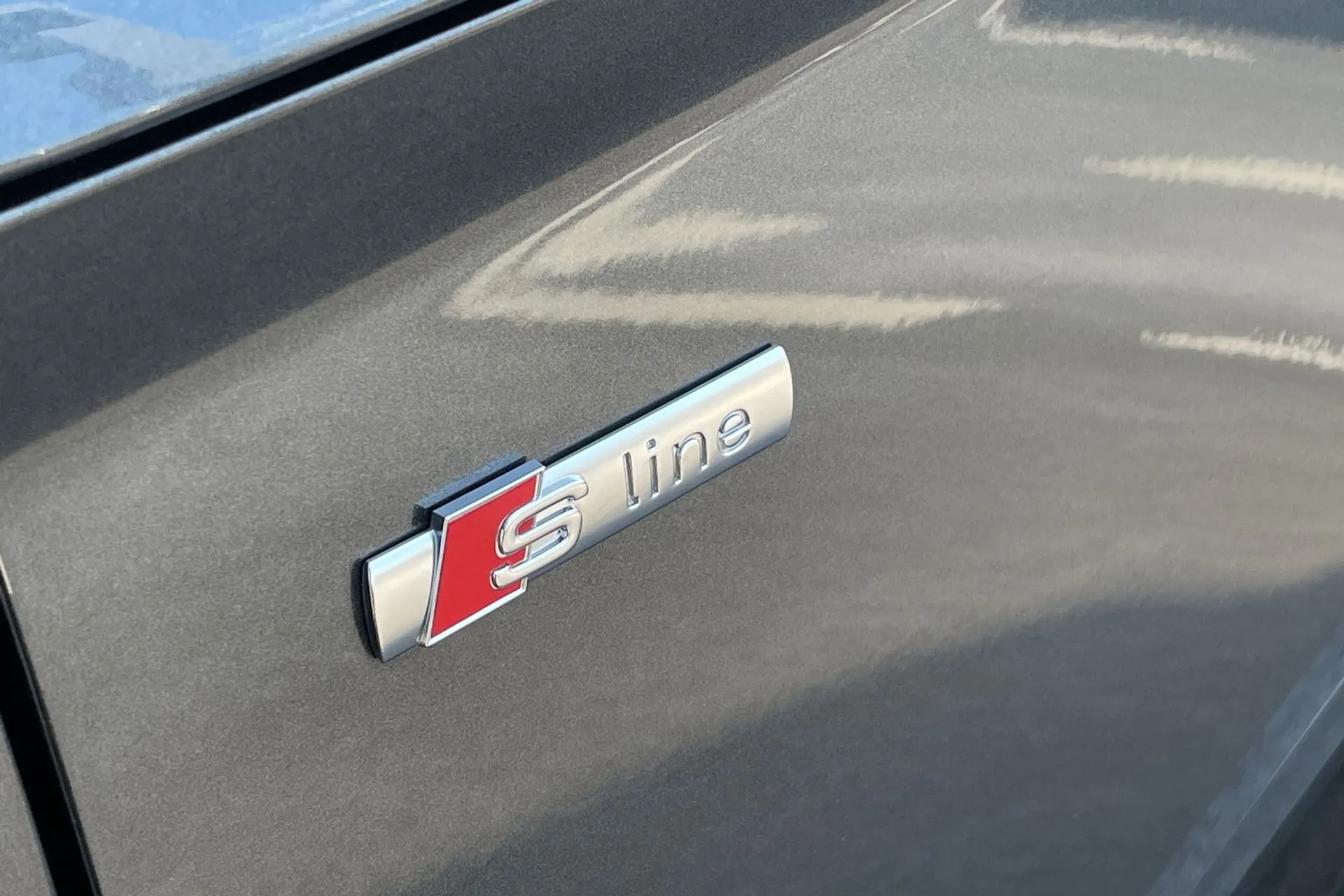 Audi Q5 thumbnail image number 24