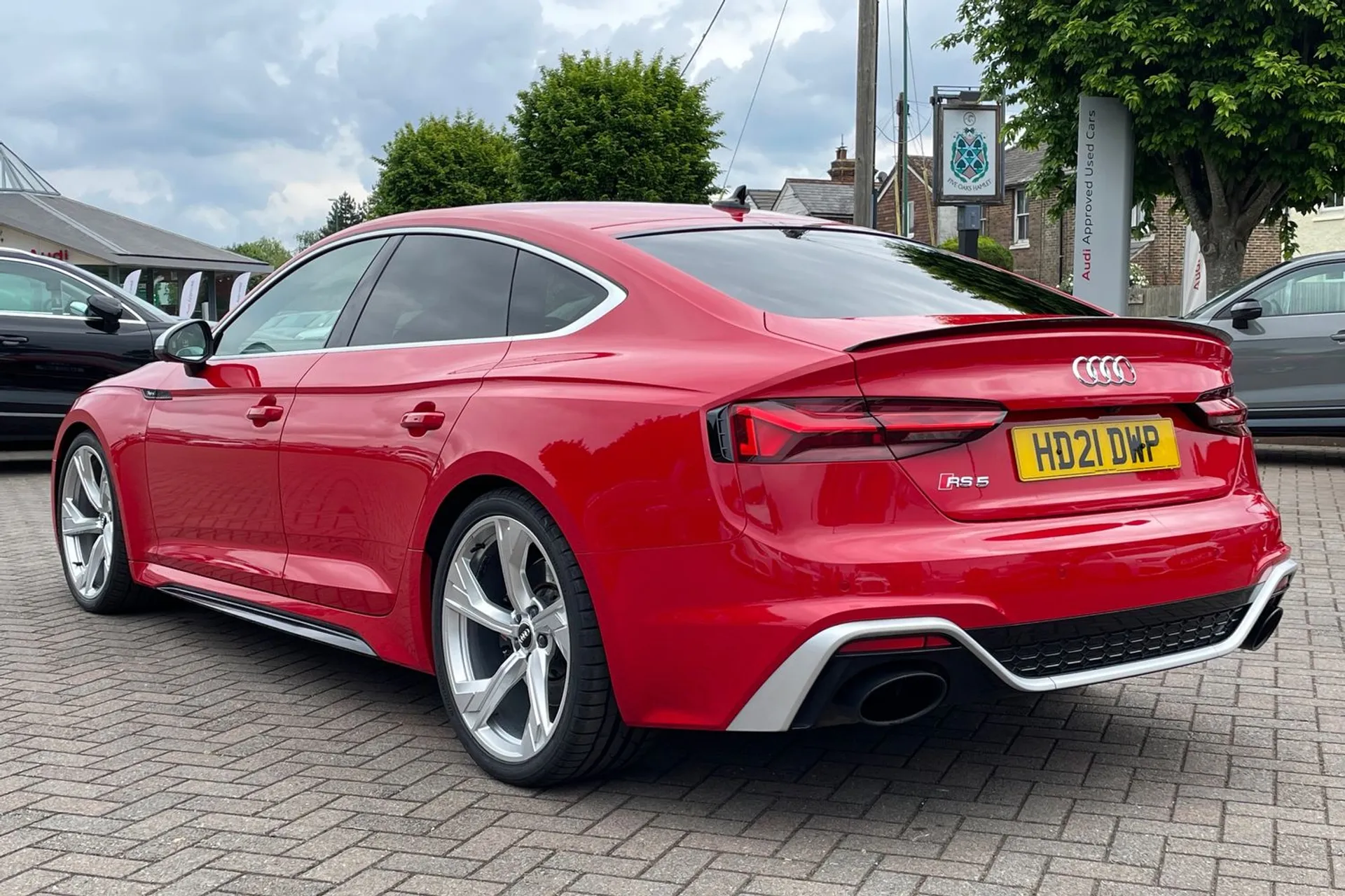 Audi RS5 thumbnail image number 6
