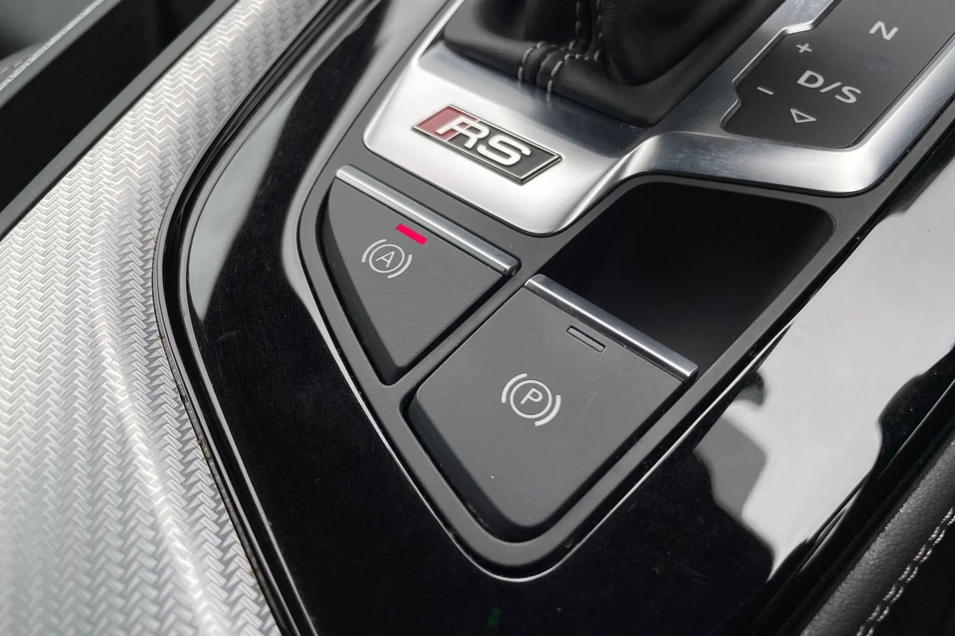 Audi RS5 thumbnail image number 38