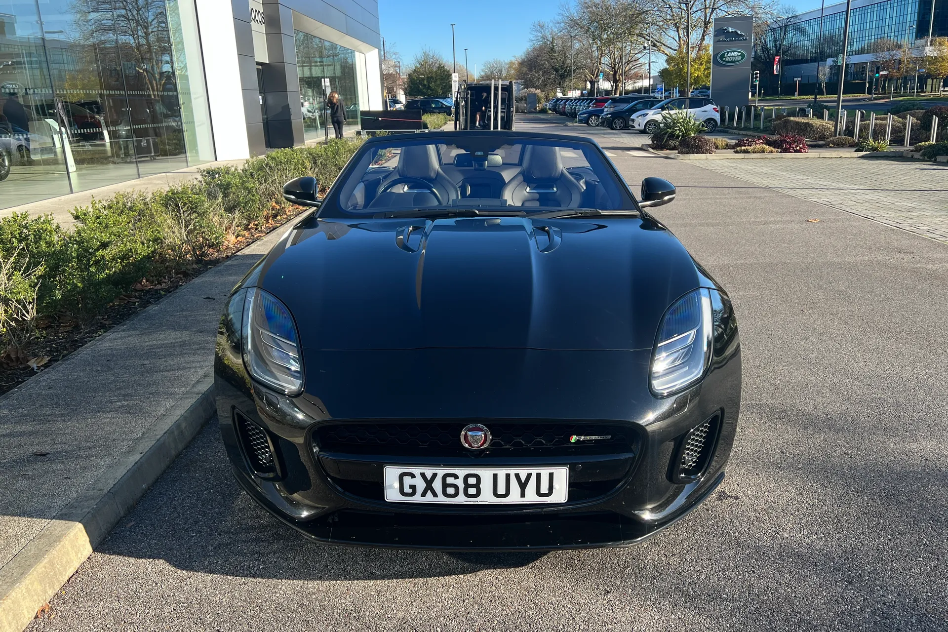 Jaguar F-TYPE thumbnail image number 21