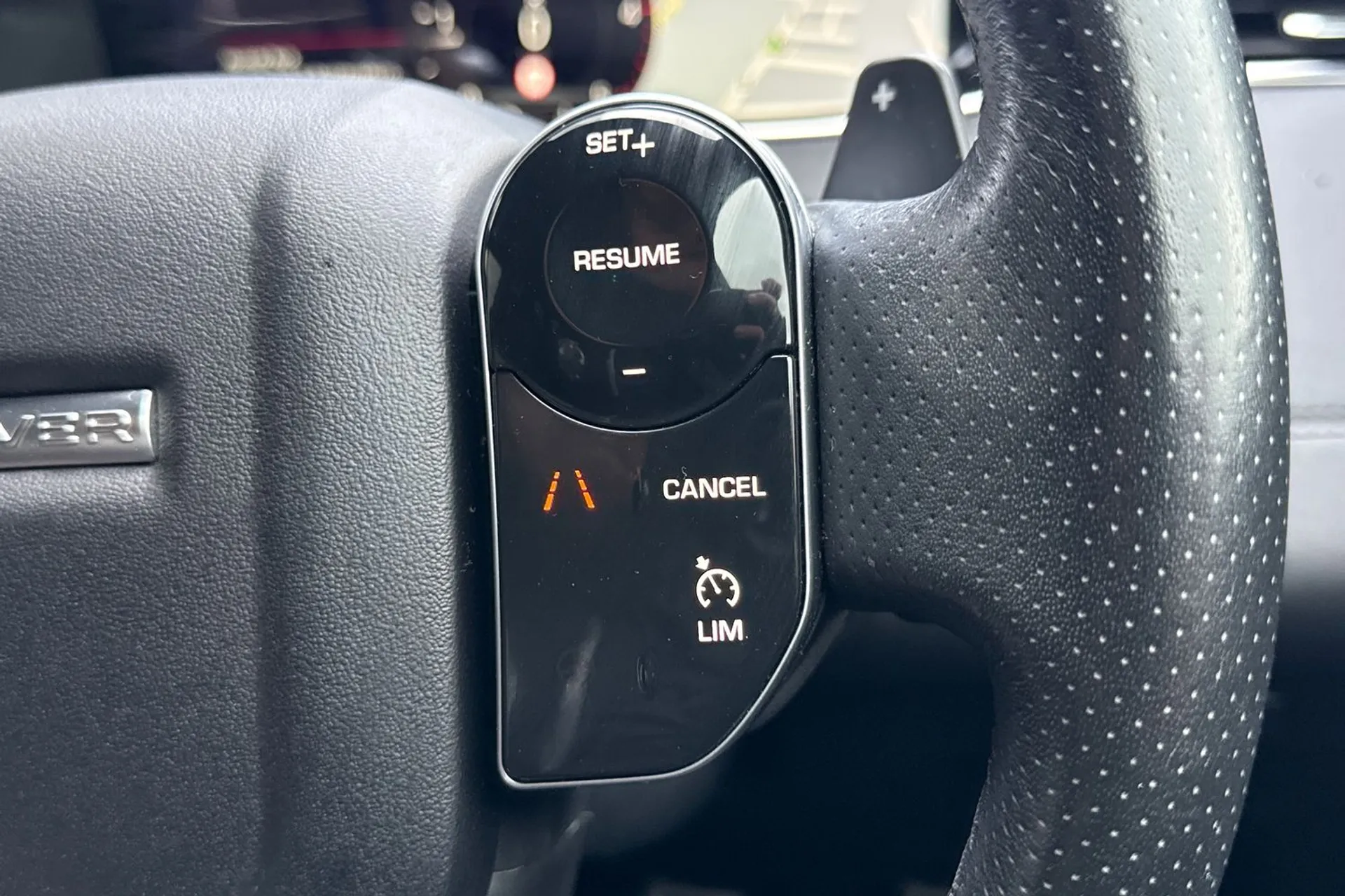 LAND ROVER RANGE ROVER EVOQUE thumbnail image number 43