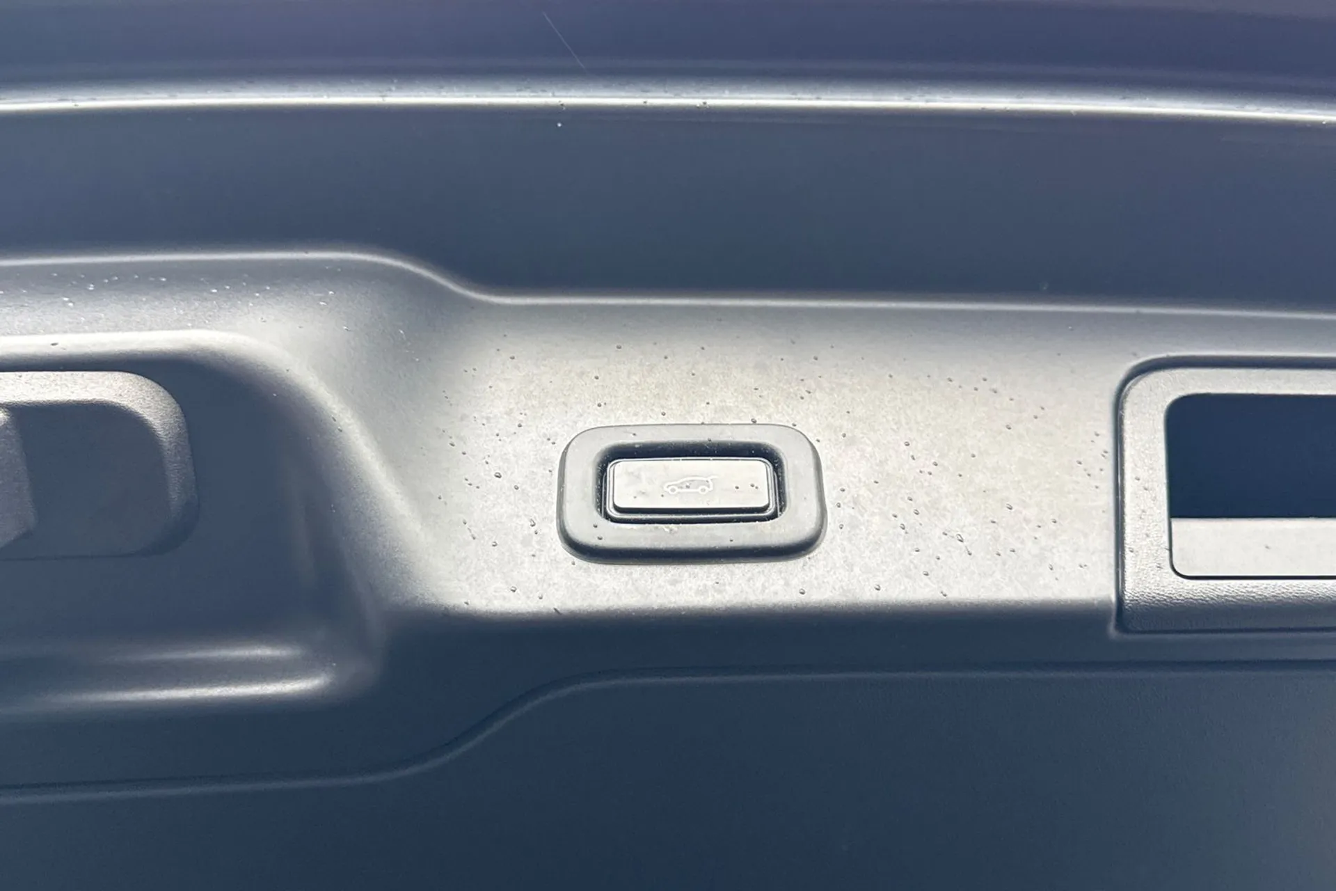 LAND ROVER RANGE ROVER EVOQUE thumbnail image number 29