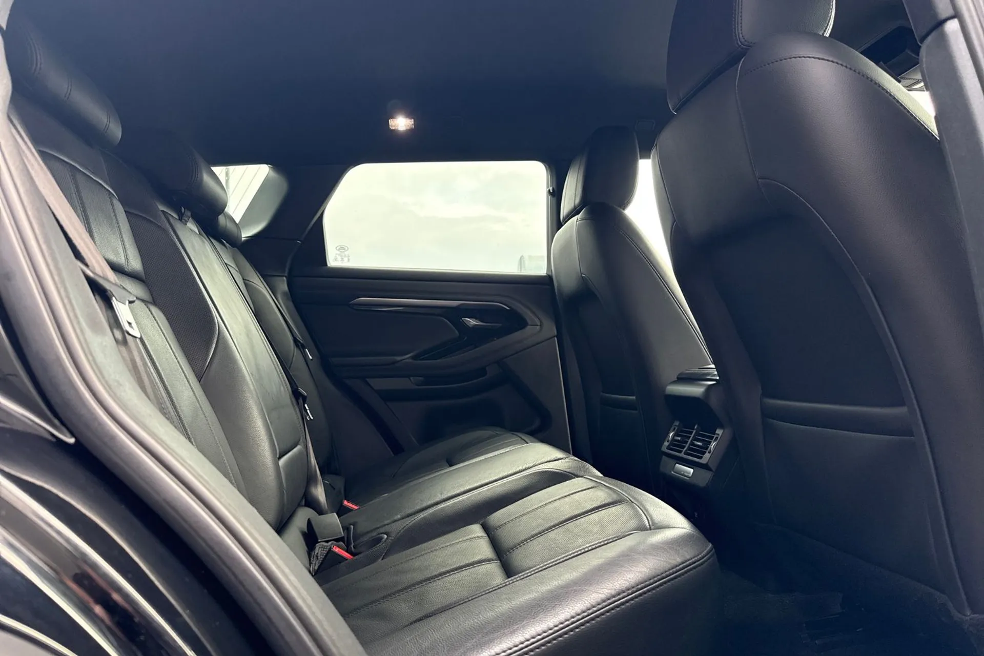 LAND ROVER RANGE ROVER EVOQUE thumbnail image number 20