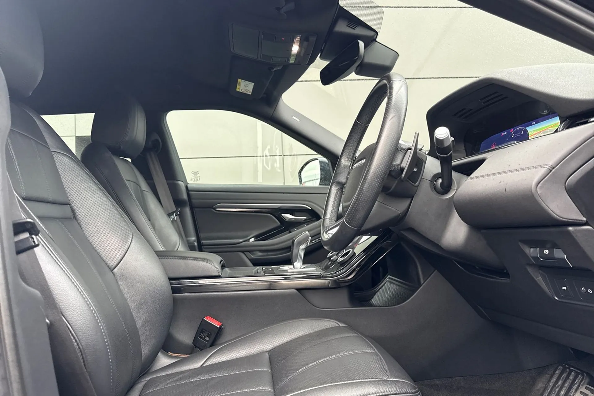 LAND ROVER RANGE ROVER EVOQUE thumbnail image number 18