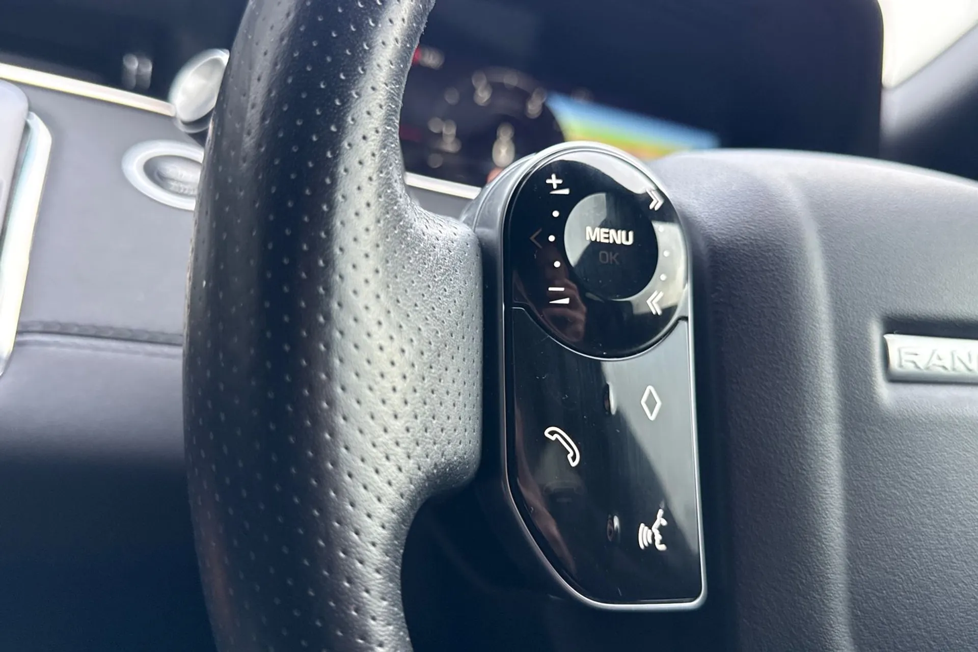 LAND ROVER RANGE ROVER EVOQUE thumbnail image number 42