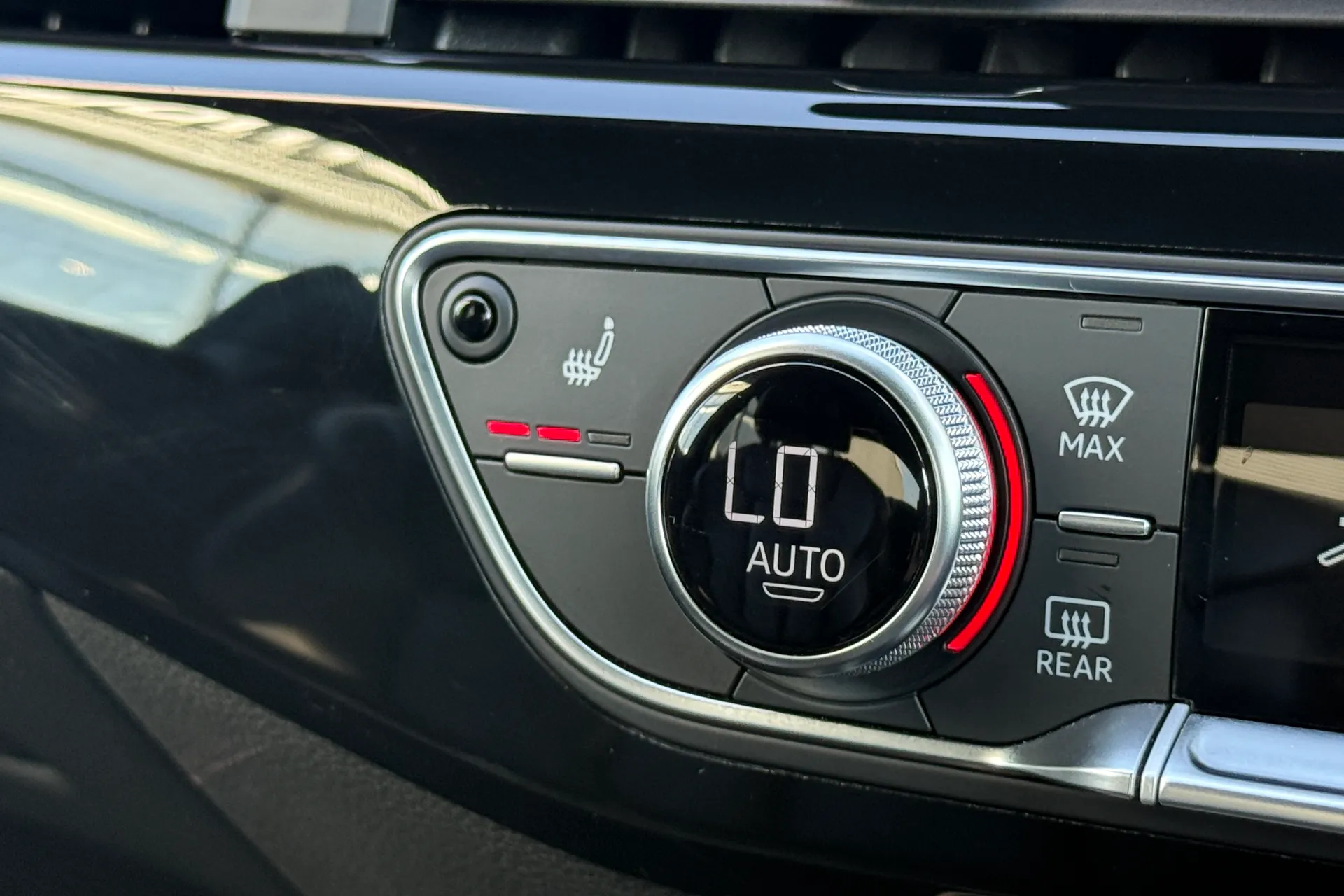 Audi A5 thumbnail image number 36