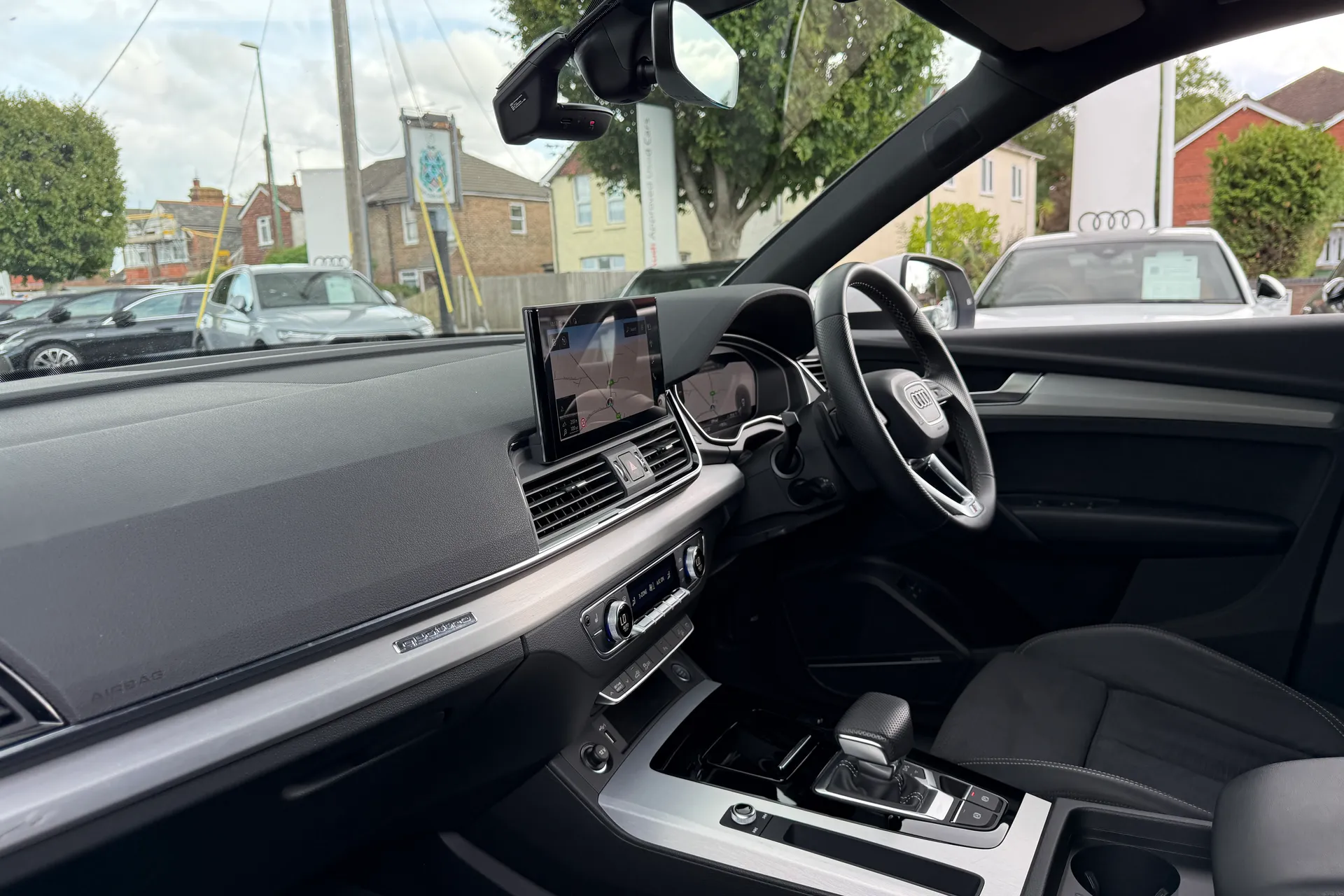 Audi Q5 thumbnail image number 31