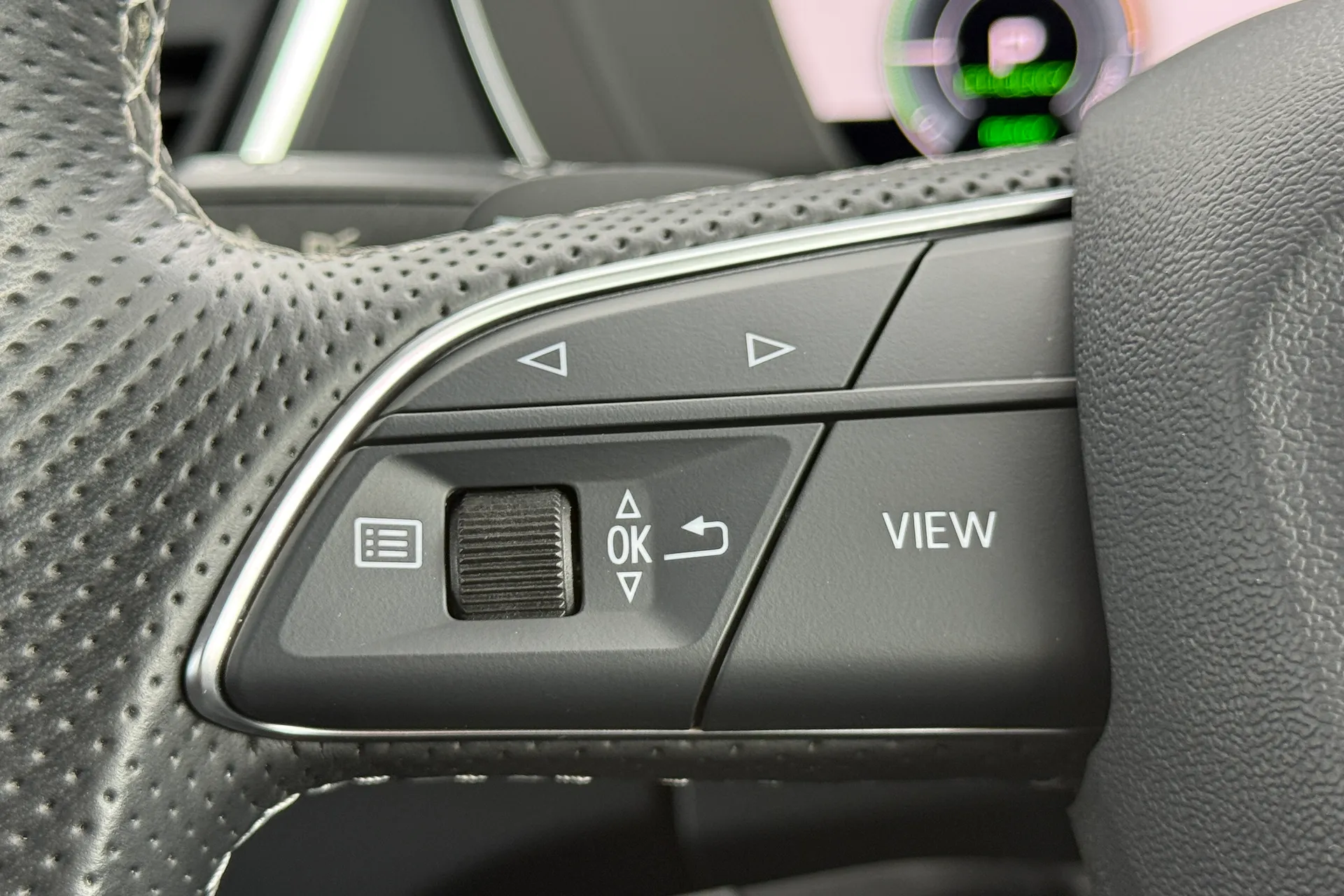 Audi Q5 thumbnail image number 23