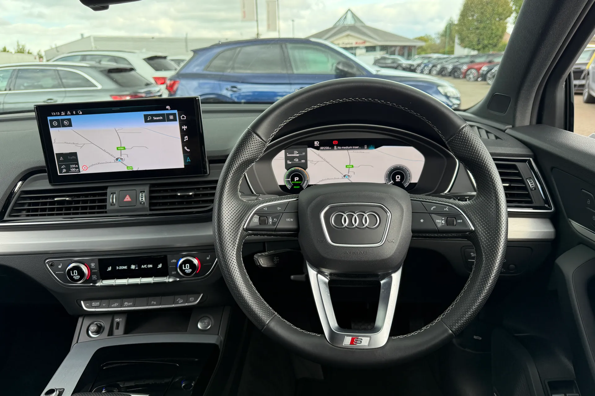 Audi Q5 thumbnail image number 6