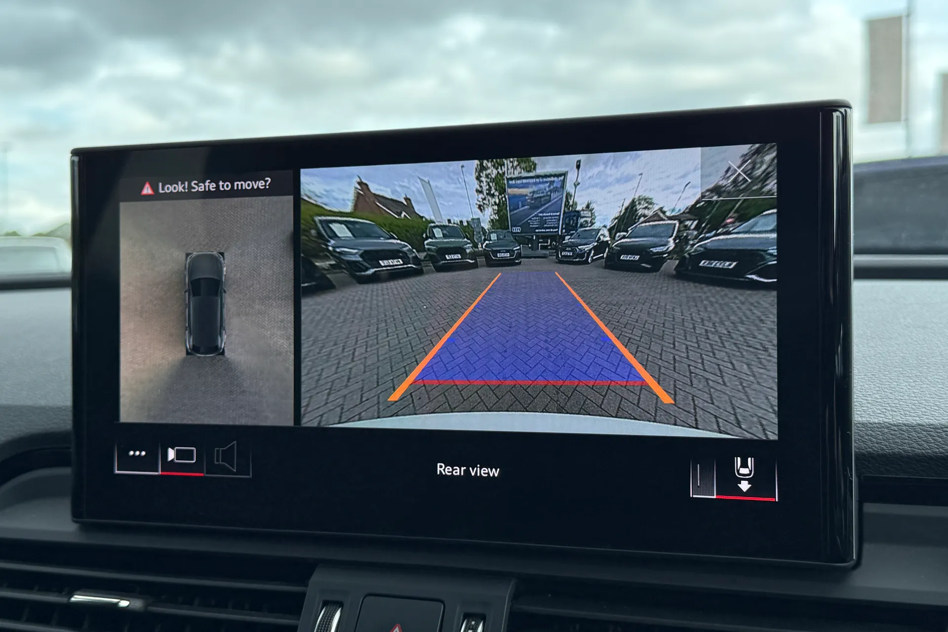 Audi Q5 thumbnail image number 4