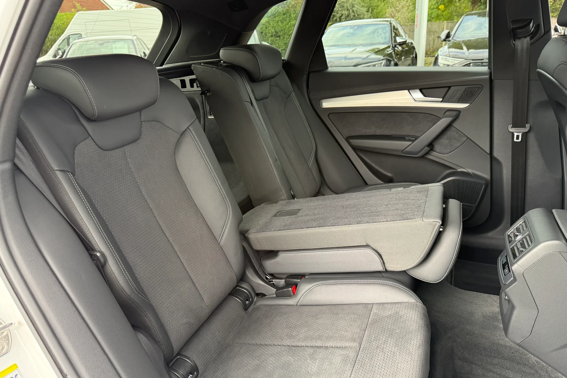 Audi Q5 thumbnail image number 48