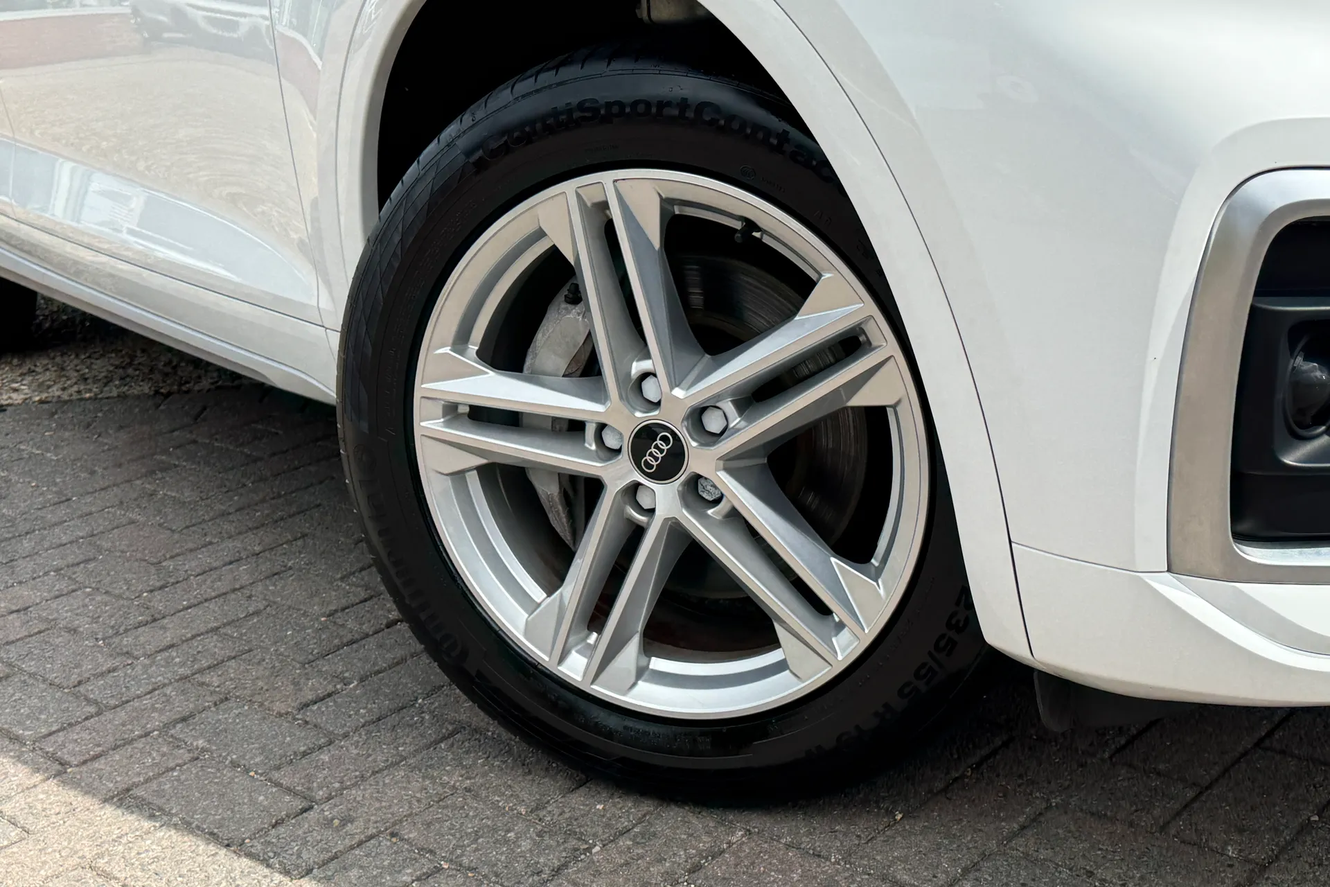 Audi Q5 thumbnail image number 7
