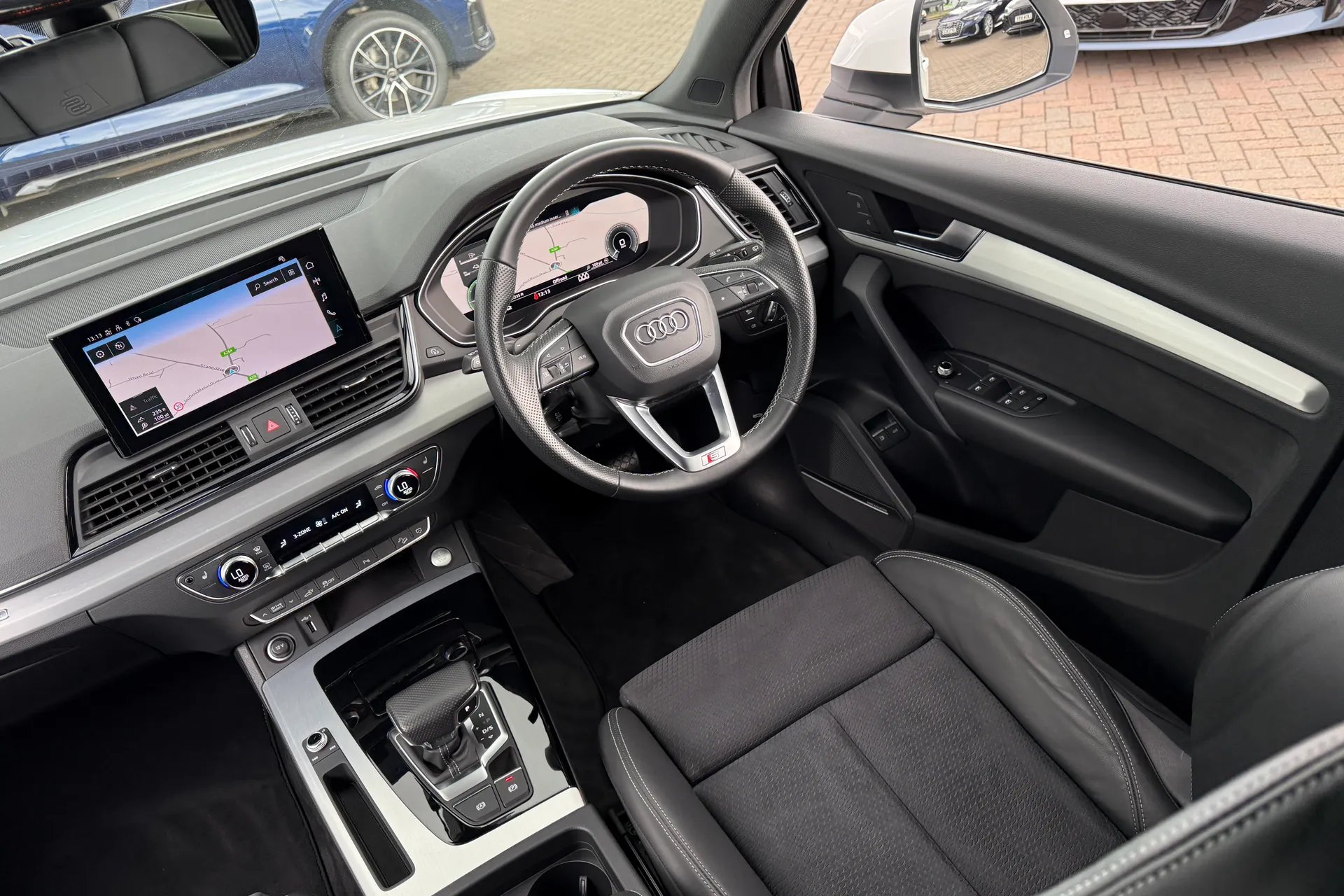 Audi Q5 thumbnail image number 43