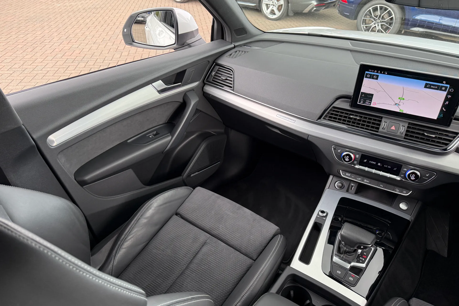 Audi Q5 thumbnail image number 40