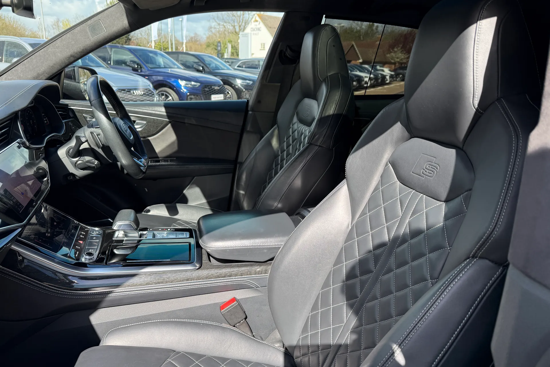 Audi Q8 thumbnail image number 51