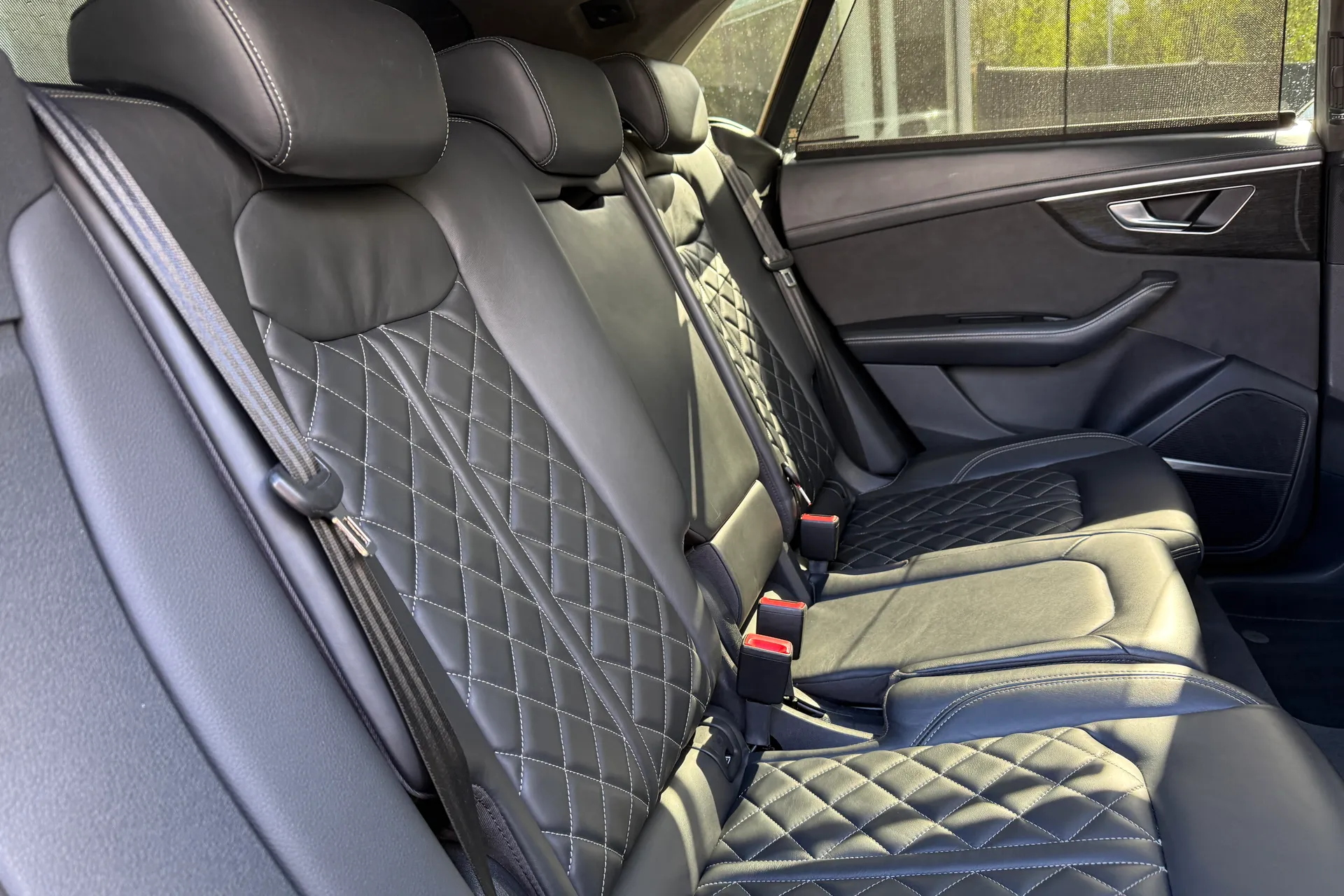 Audi Q8 thumbnail image number 32