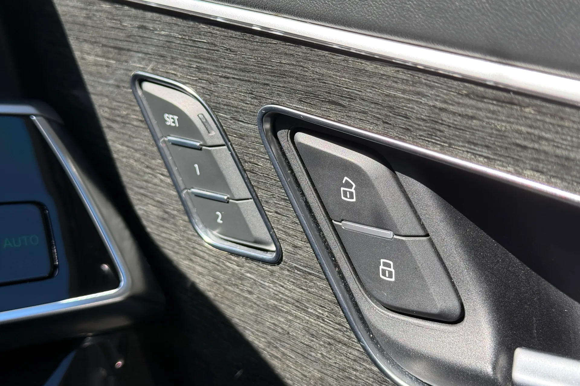 Audi Q8 thumbnail image number 21