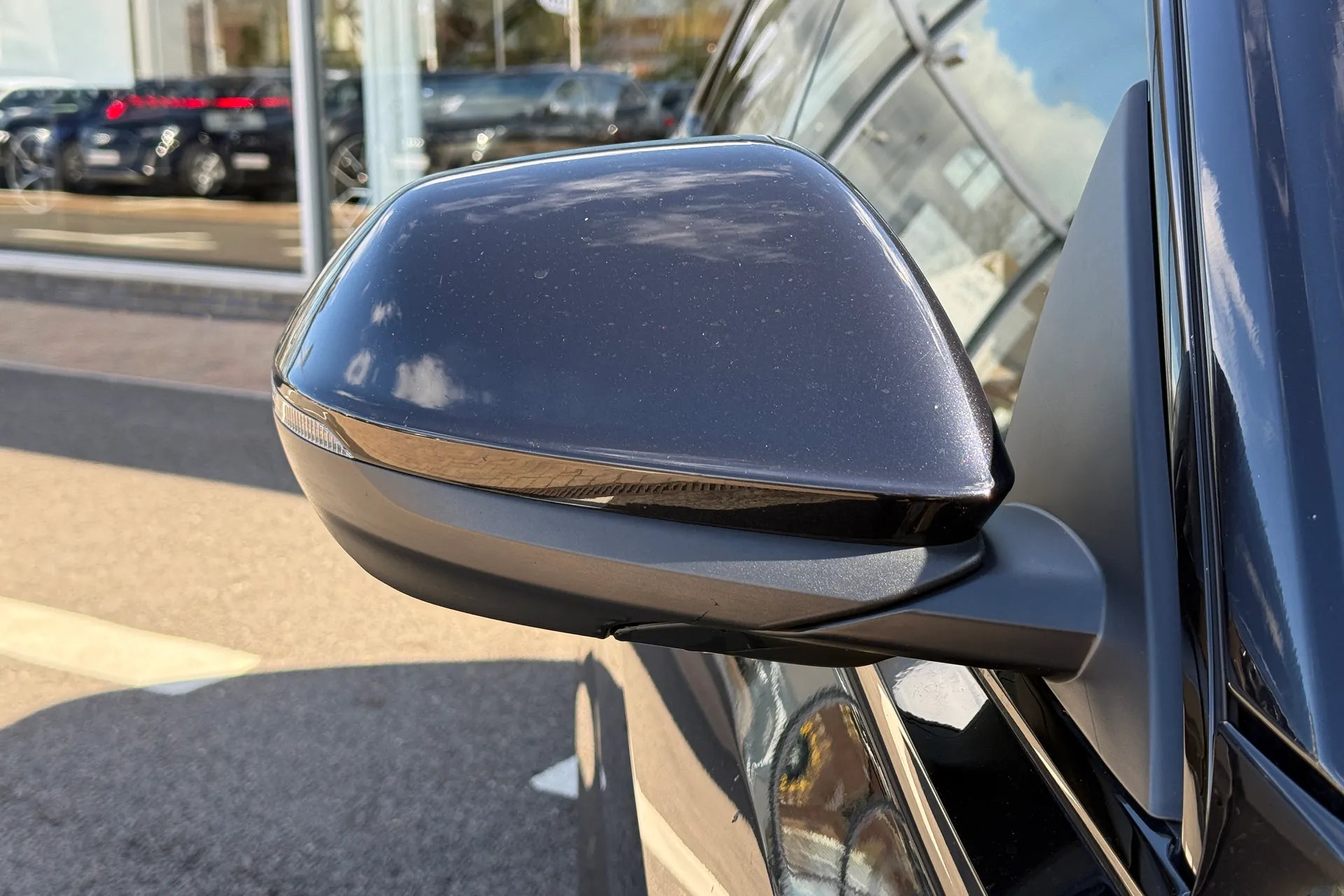 Audi Q8 thumbnail image number 9