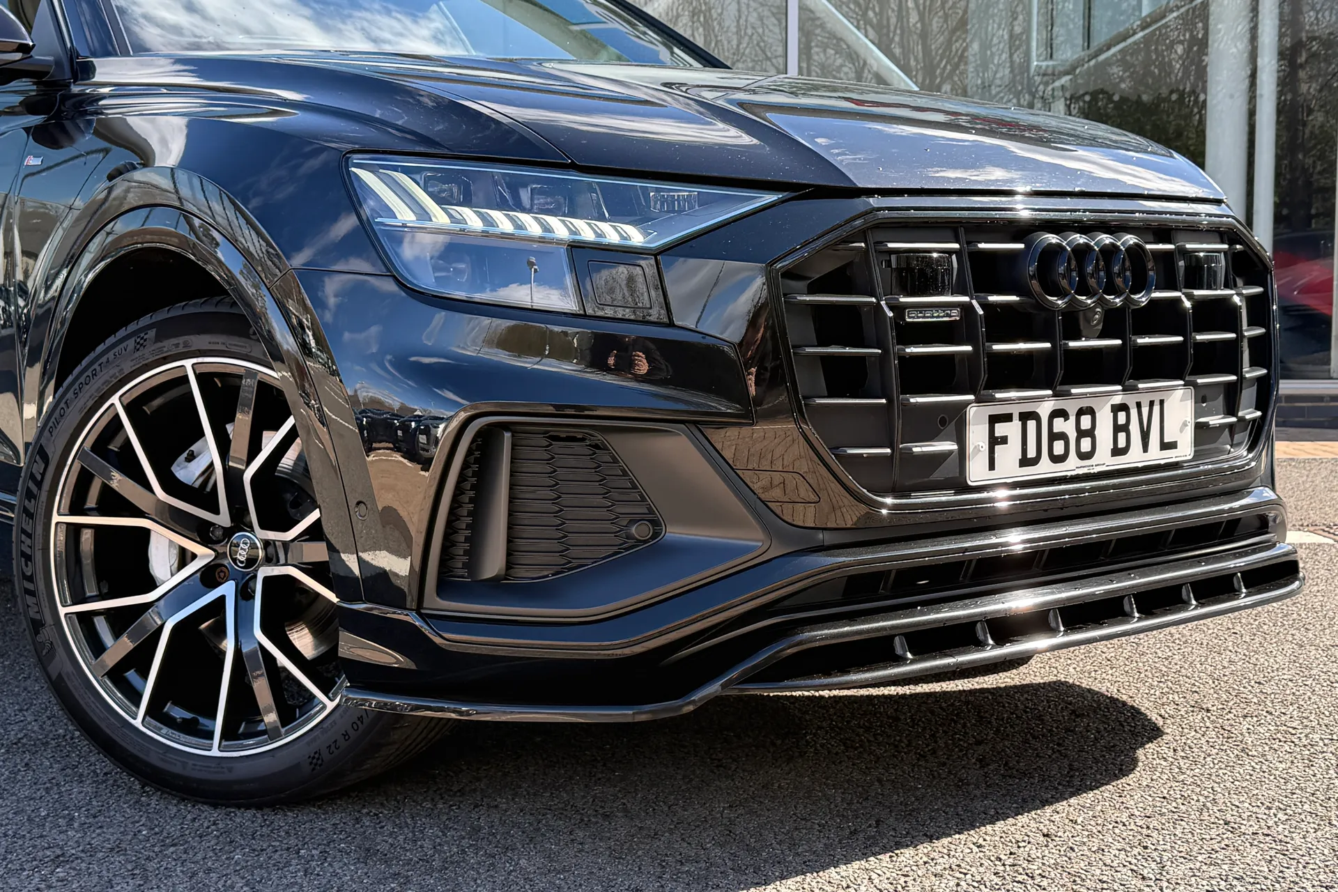 Audi Q8 thumbnail image number 7
