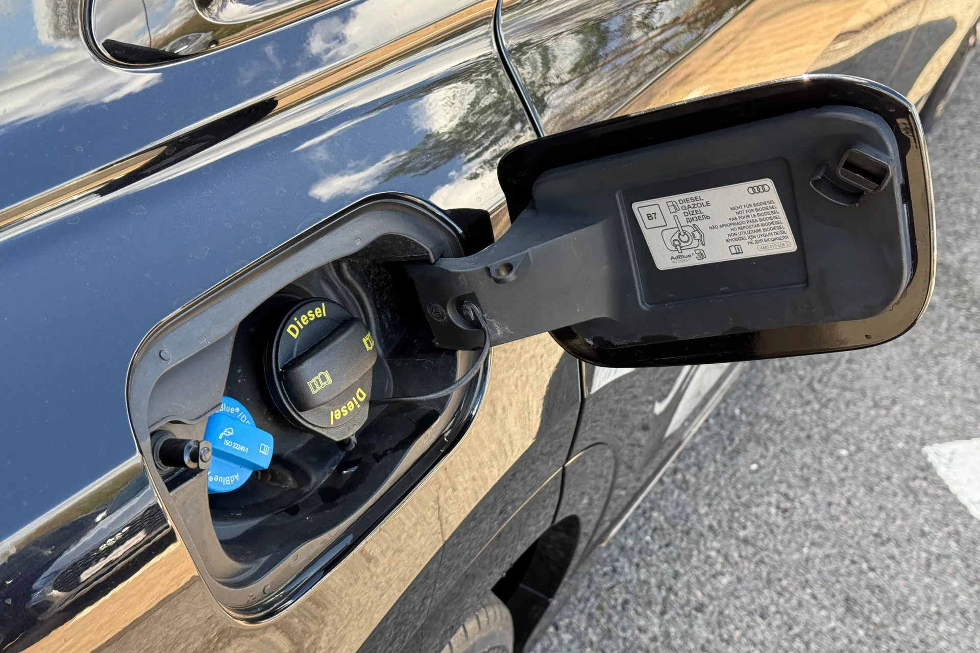 Audi Q8 thumbnail image number 31