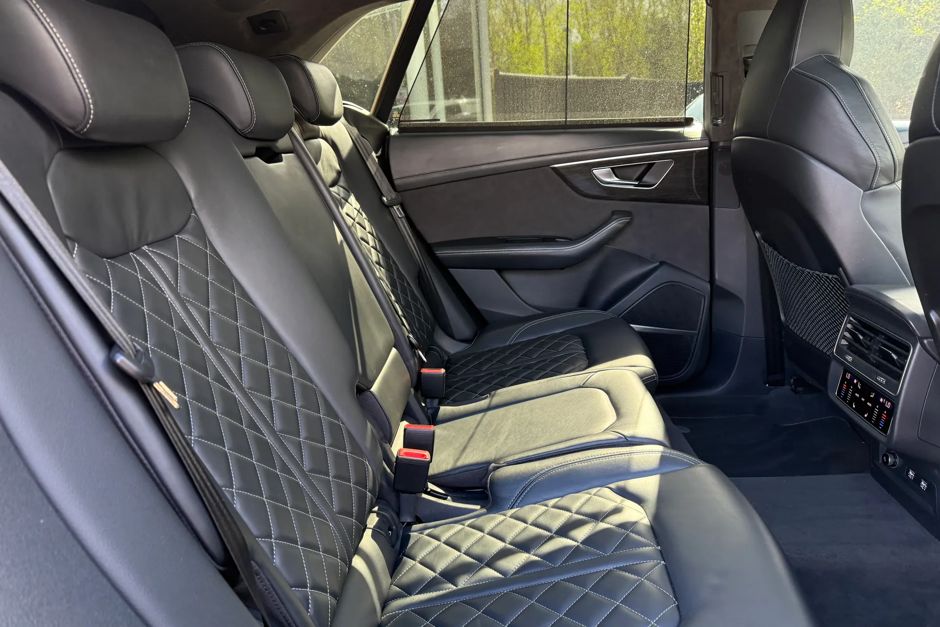 Audi Q8 thumbnail image number 33