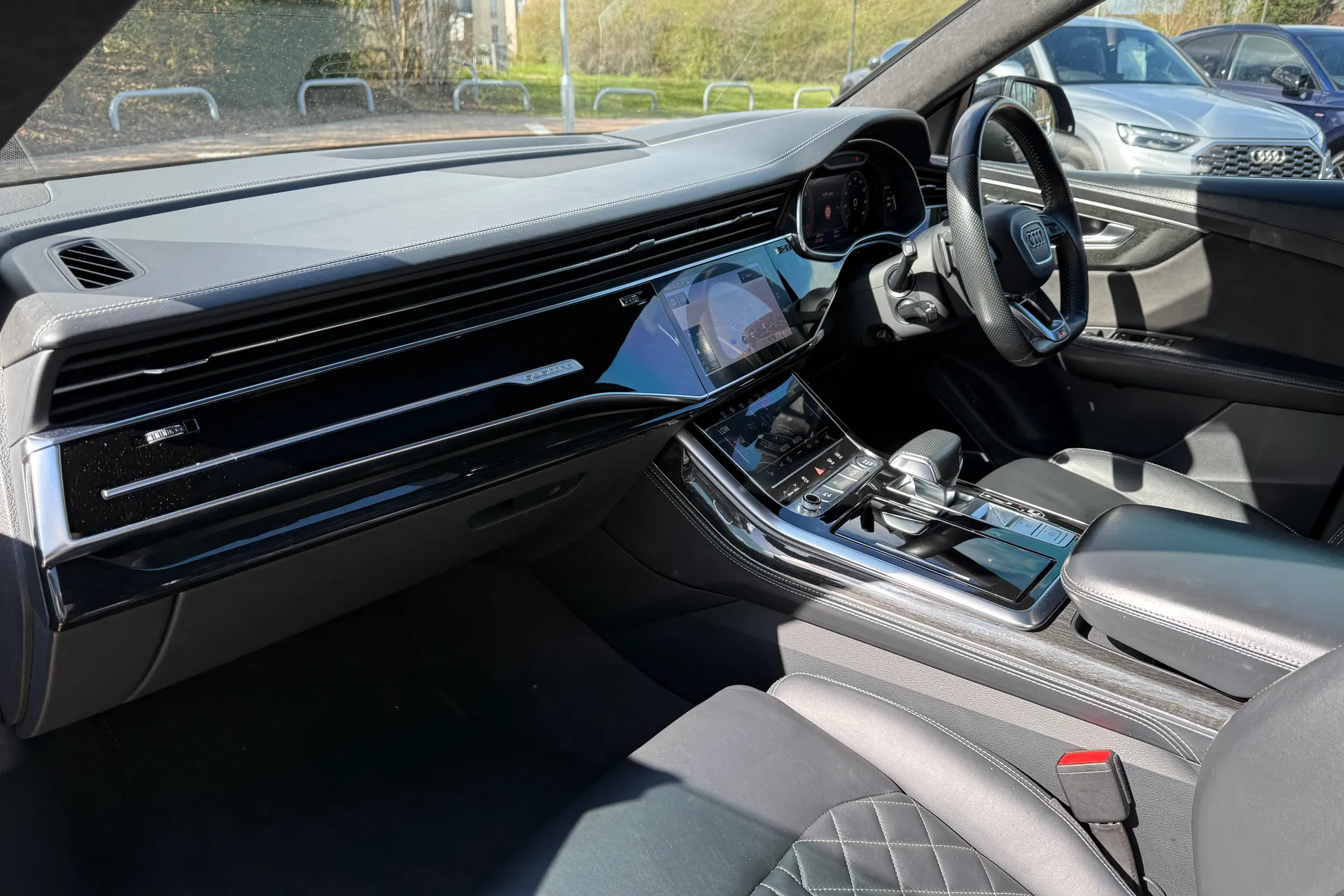 Audi Q8 thumbnail image number 50