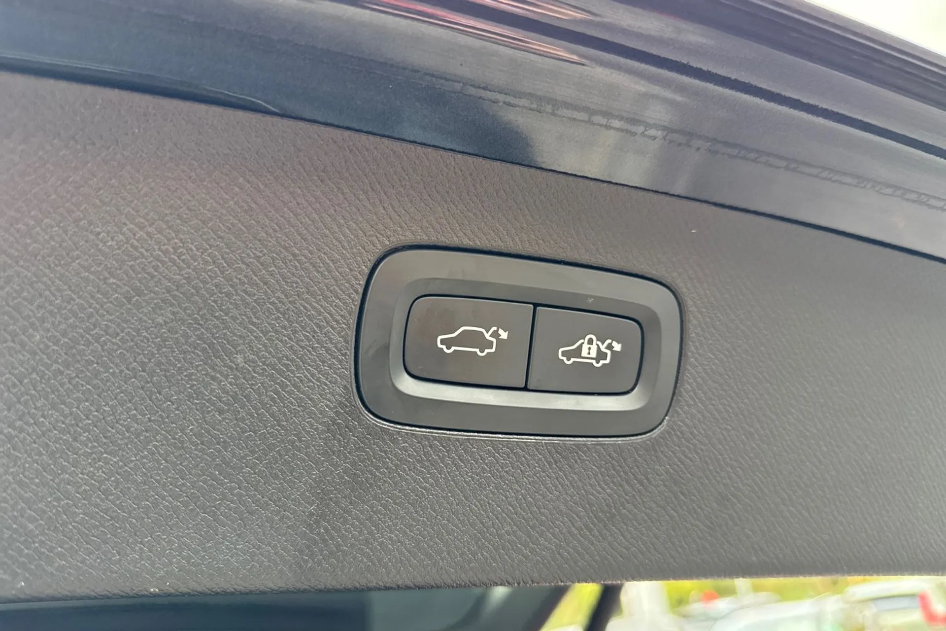 Volvo XC90 thumbnail image number 23