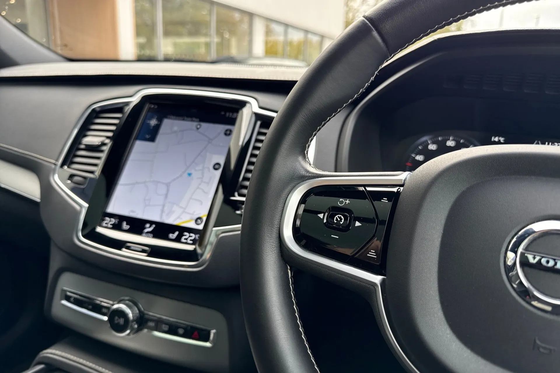 Volvo XC90 thumbnail image number 39