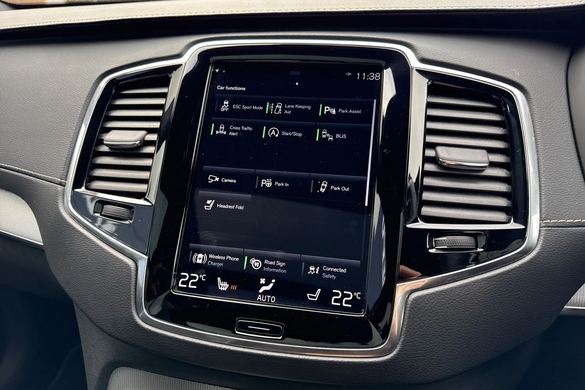 Volvo XC90 thumbnail image number 45